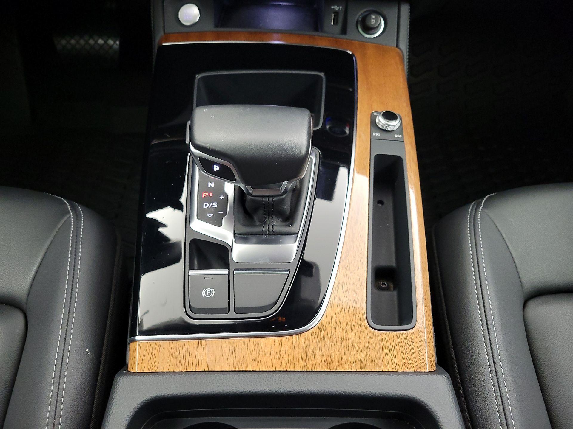 Thumbnail: 2023 Audi Q5 - 18