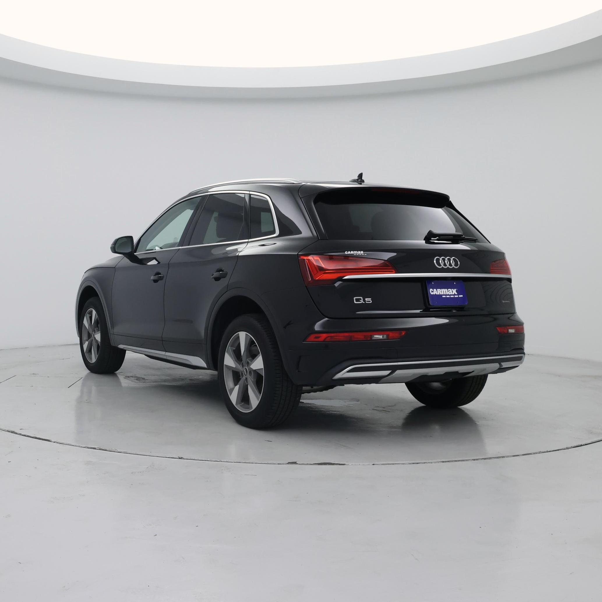 Thumbnail: 2023 Audi Q5 - 2