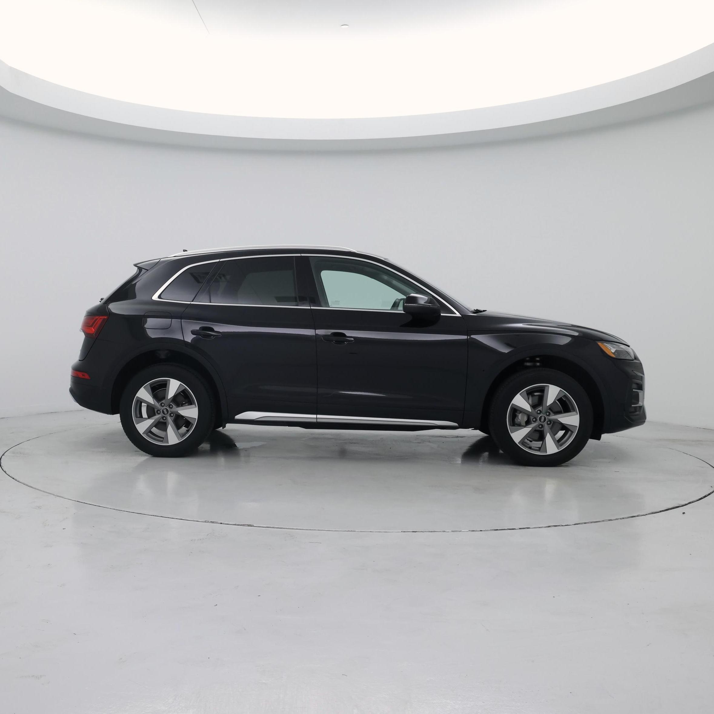 Thumbnail: 2023 Audi Q5 - 7