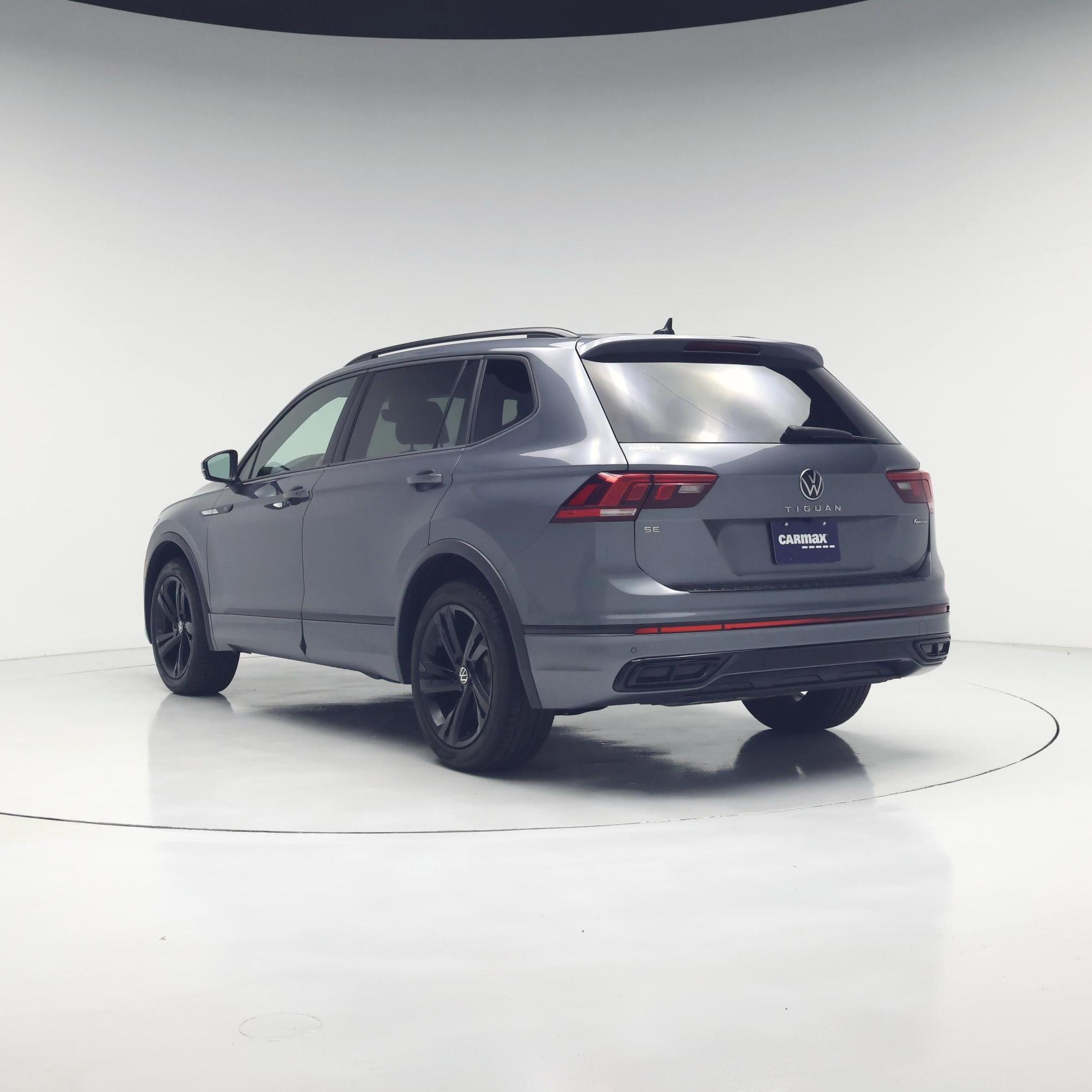 Thumbnail: 2023 Volkswagen Tiguan - 2
