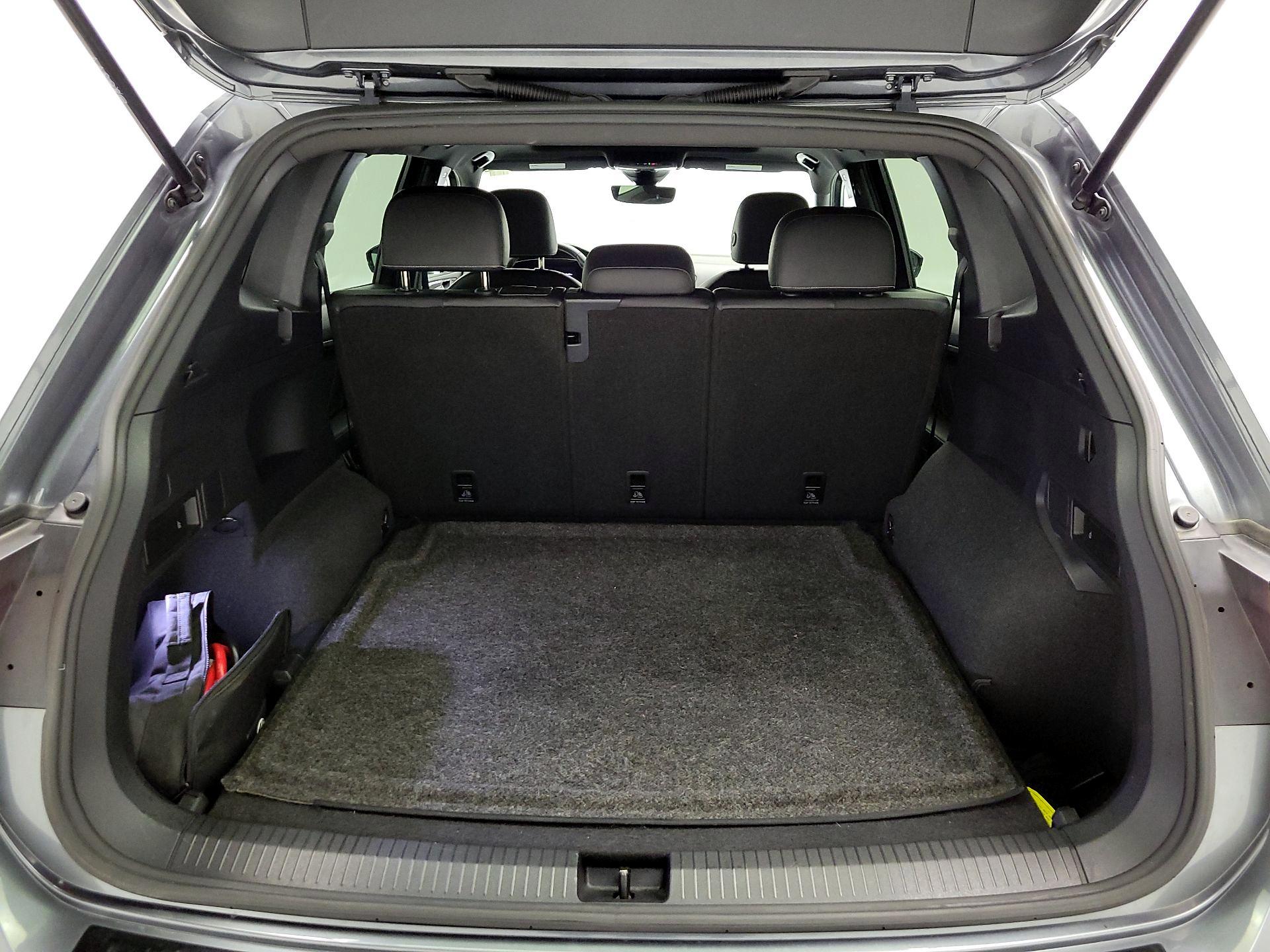 Thumbnail: 2023 Volkswagen Tiguan - 19