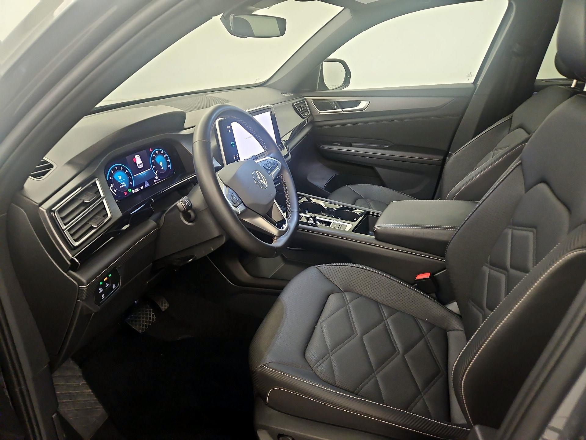 Thumbnail: 2025 Volkswagen Atlas - 11