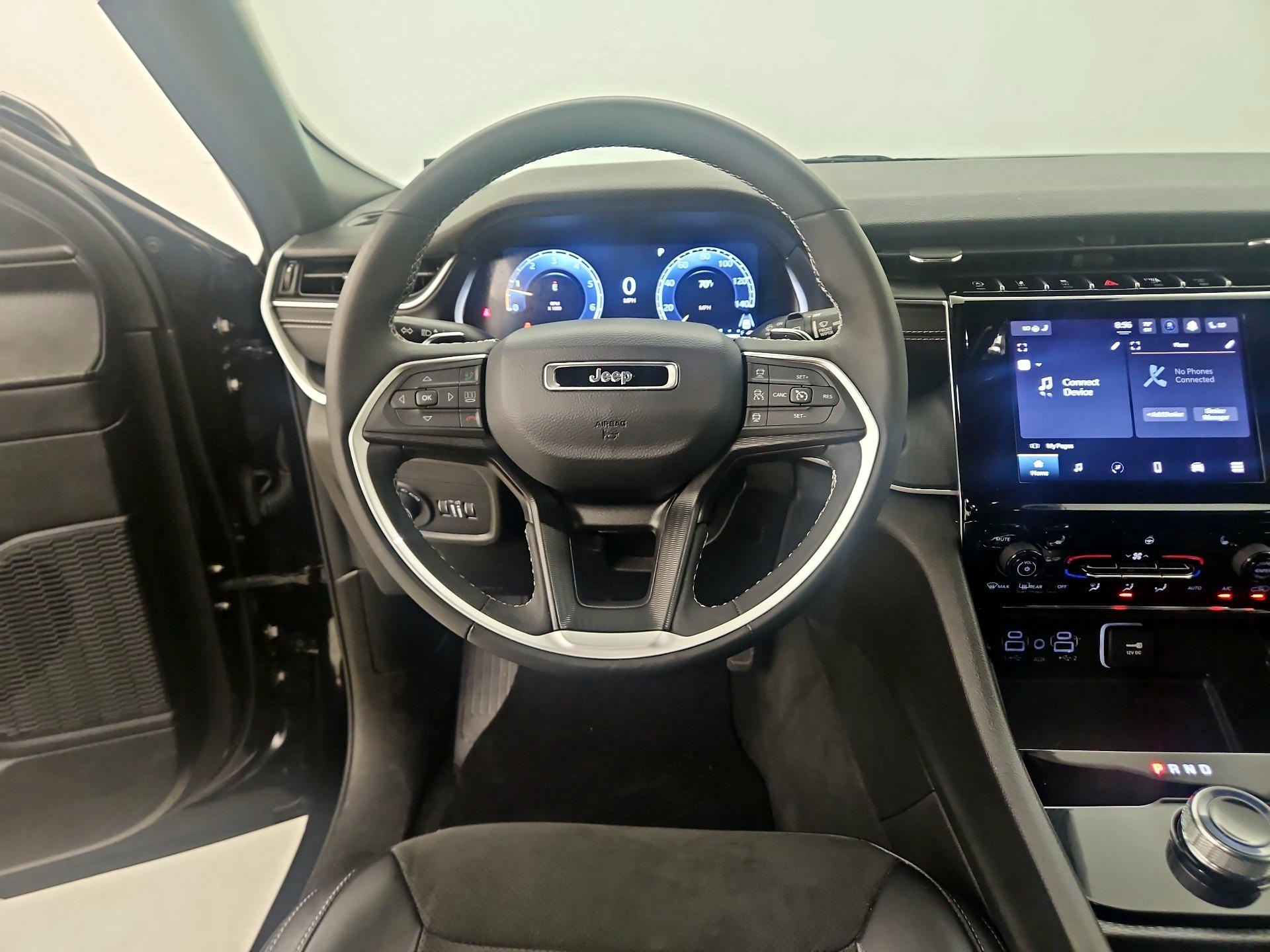 Thumbnail: 2023 Jeep Grand Cherokee - 10
