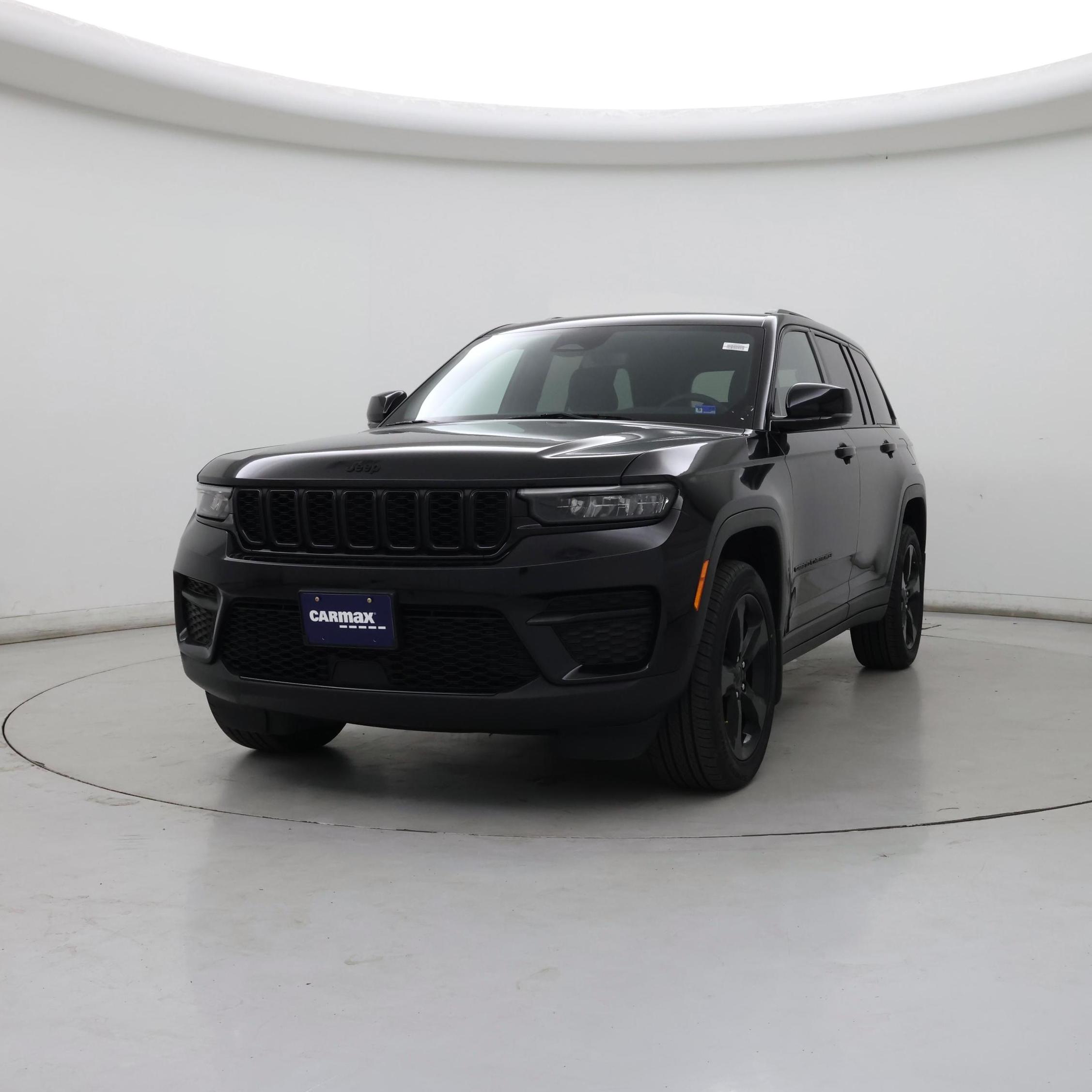 Thumbnail: 2023 Jeep Grand Cherokee - 4