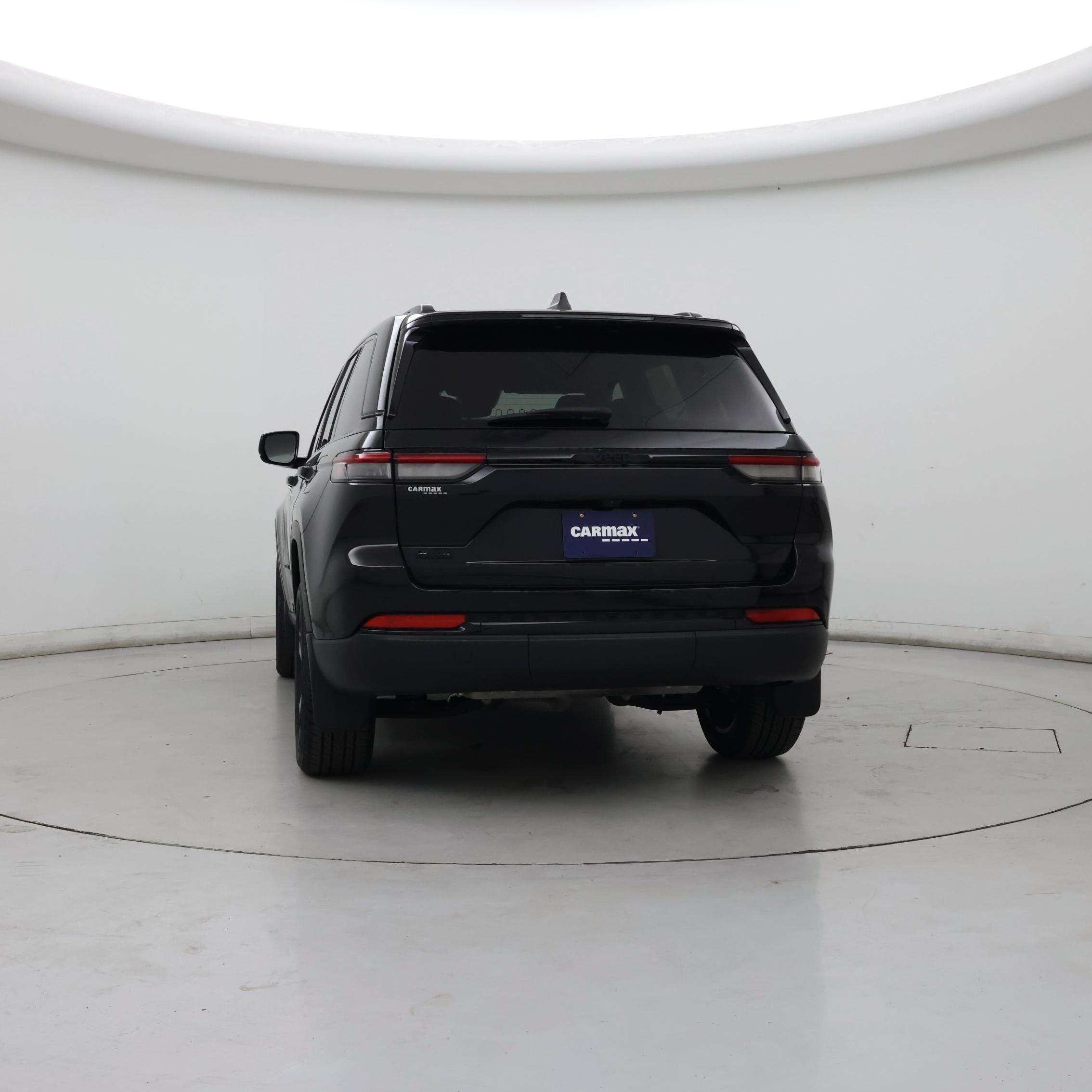 Thumbnail: 2023 Jeep Grand Cherokee - 6
