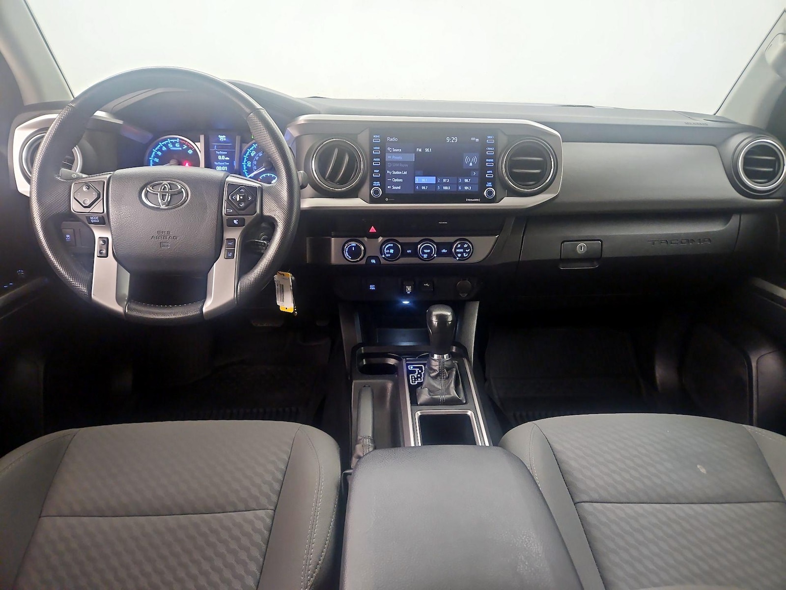 2020 Toyota Tacoma SR5 - Photo 10