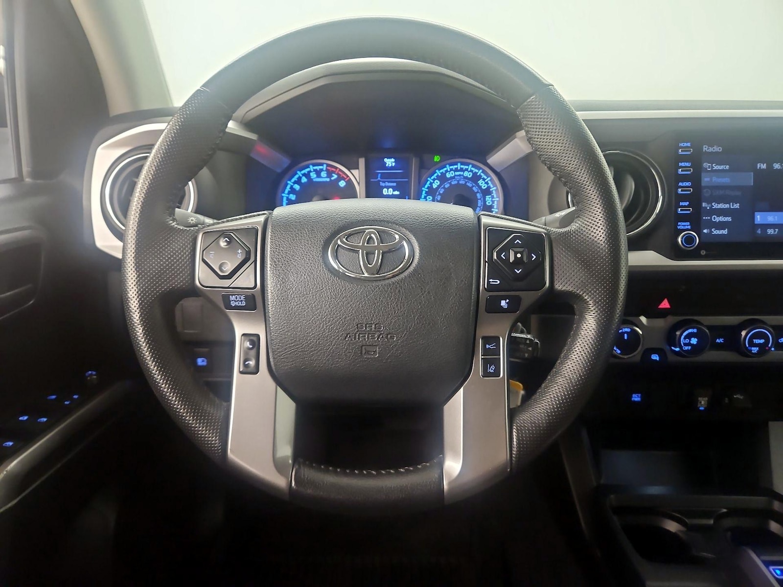 2020 Toyota Tacoma SR5 - Photo 11