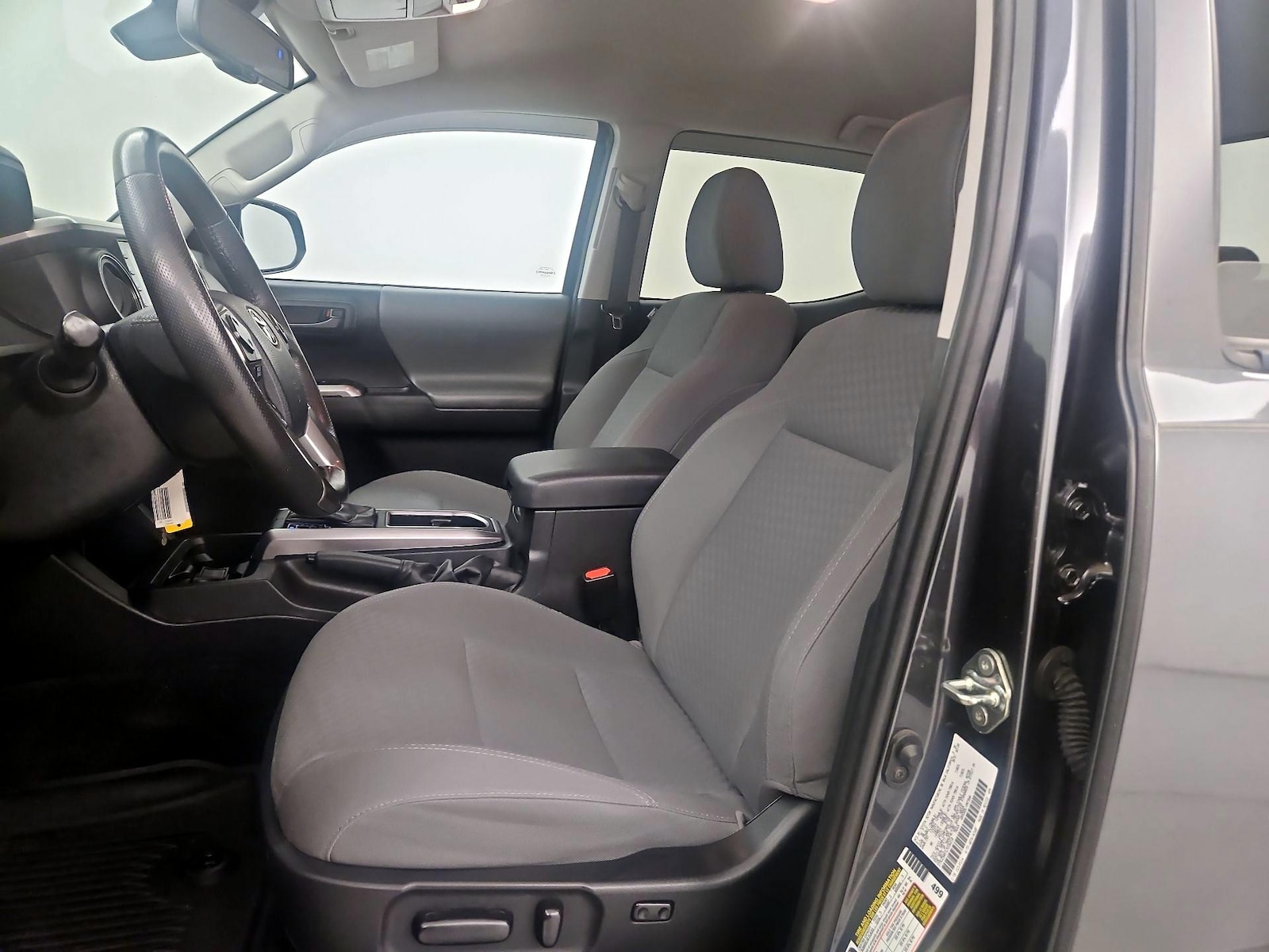 2020 Toyota Tacoma SR5 - Photo 12