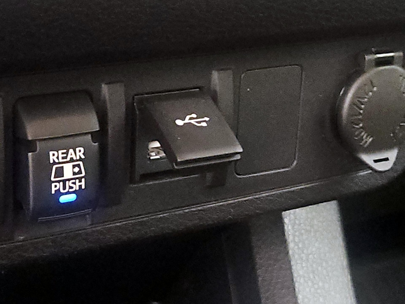 2020 Toyota Tacoma SR5 - Photo 19