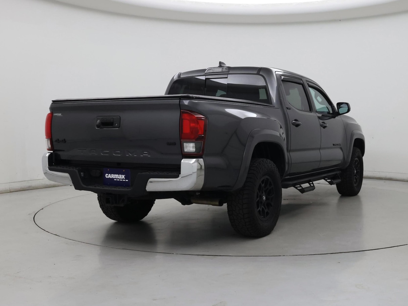 2020 Toyota Tacoma SR5 - Photo 9