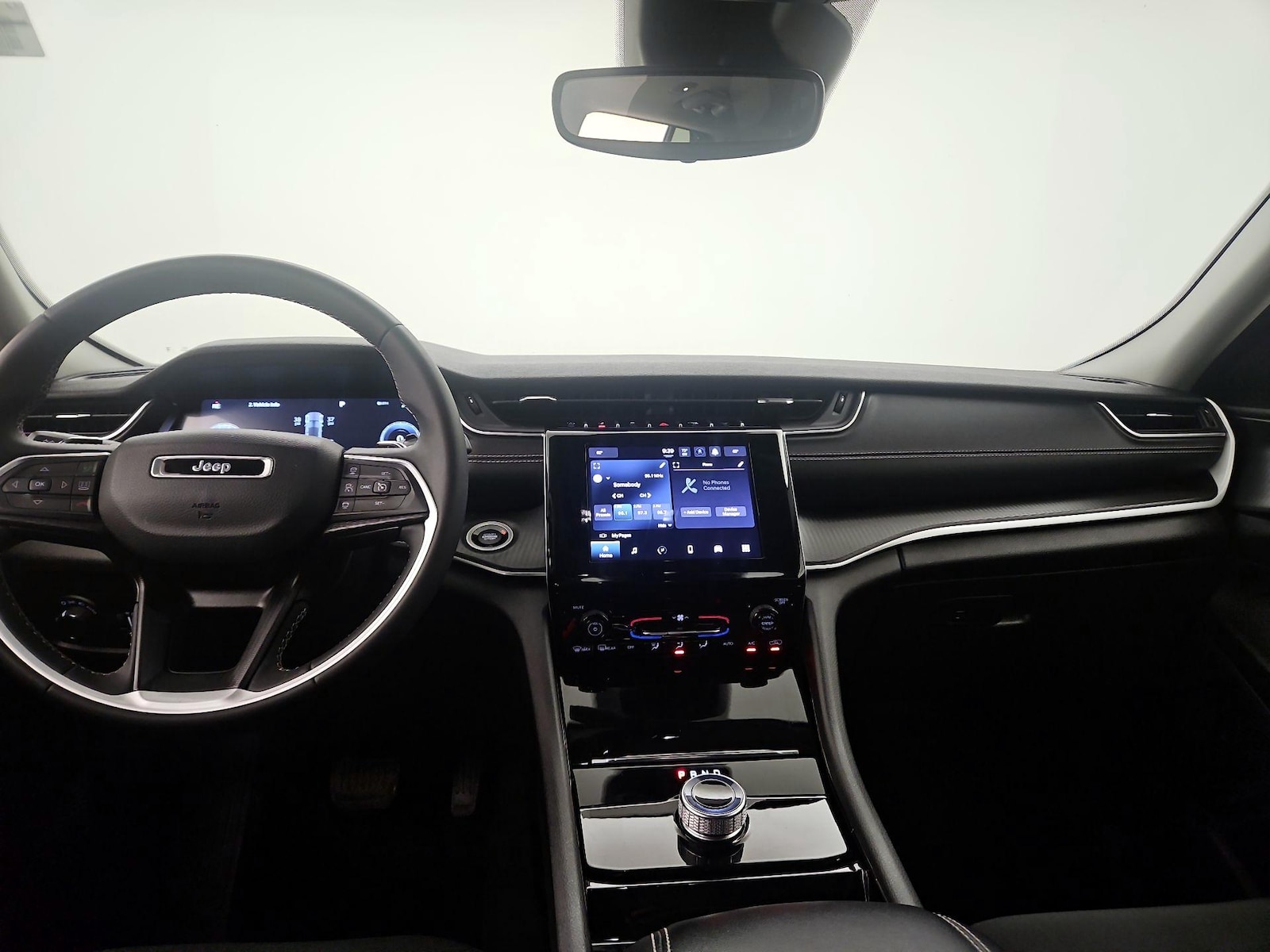 2023 Jeep Grand Cherokee Laredo - Photo 10