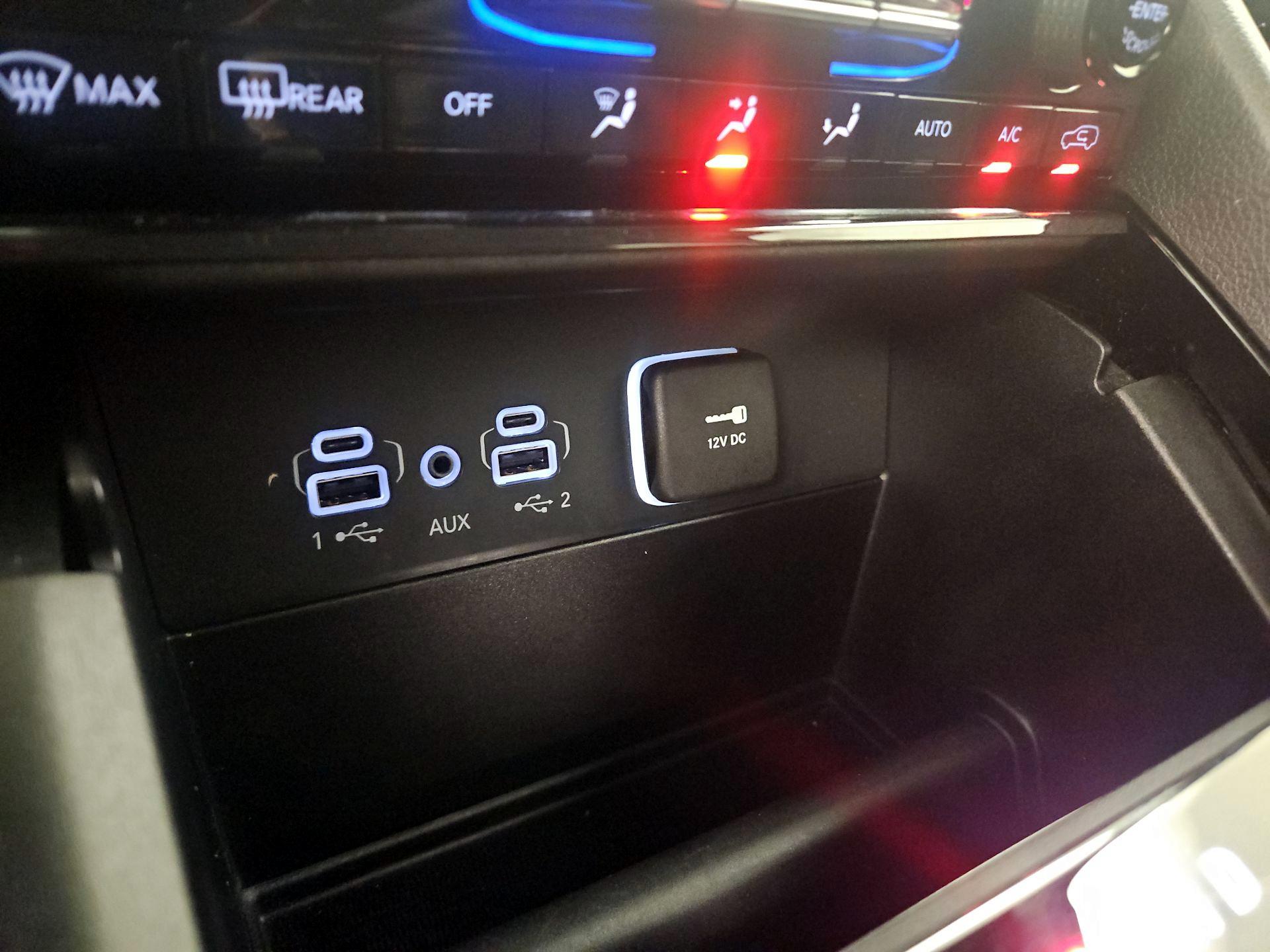 Thumbnail: 2023 Jeep Grand Cherokee - 18