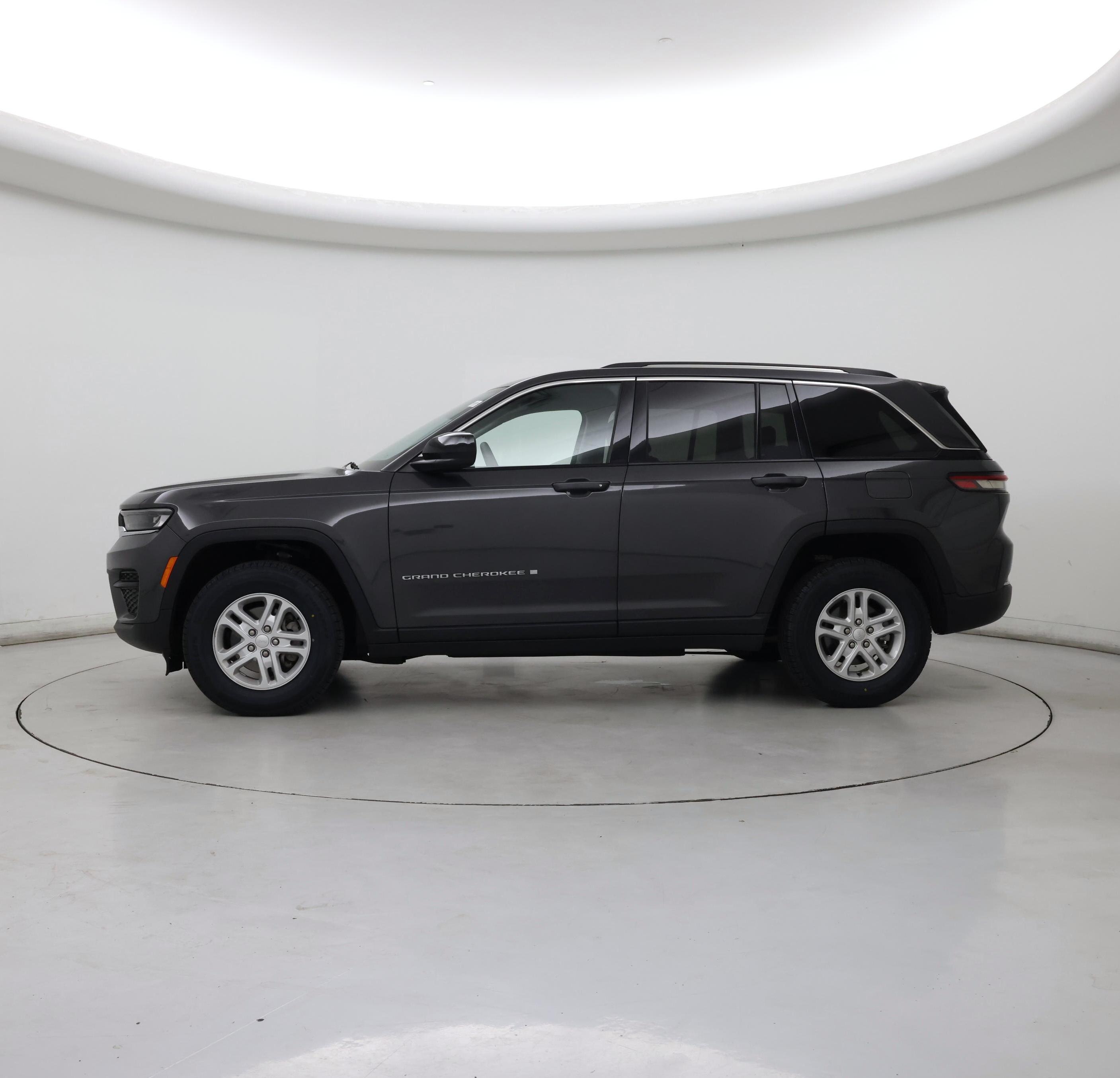 Thumbnail: 2023 Jeep Grand Cherokee - 3