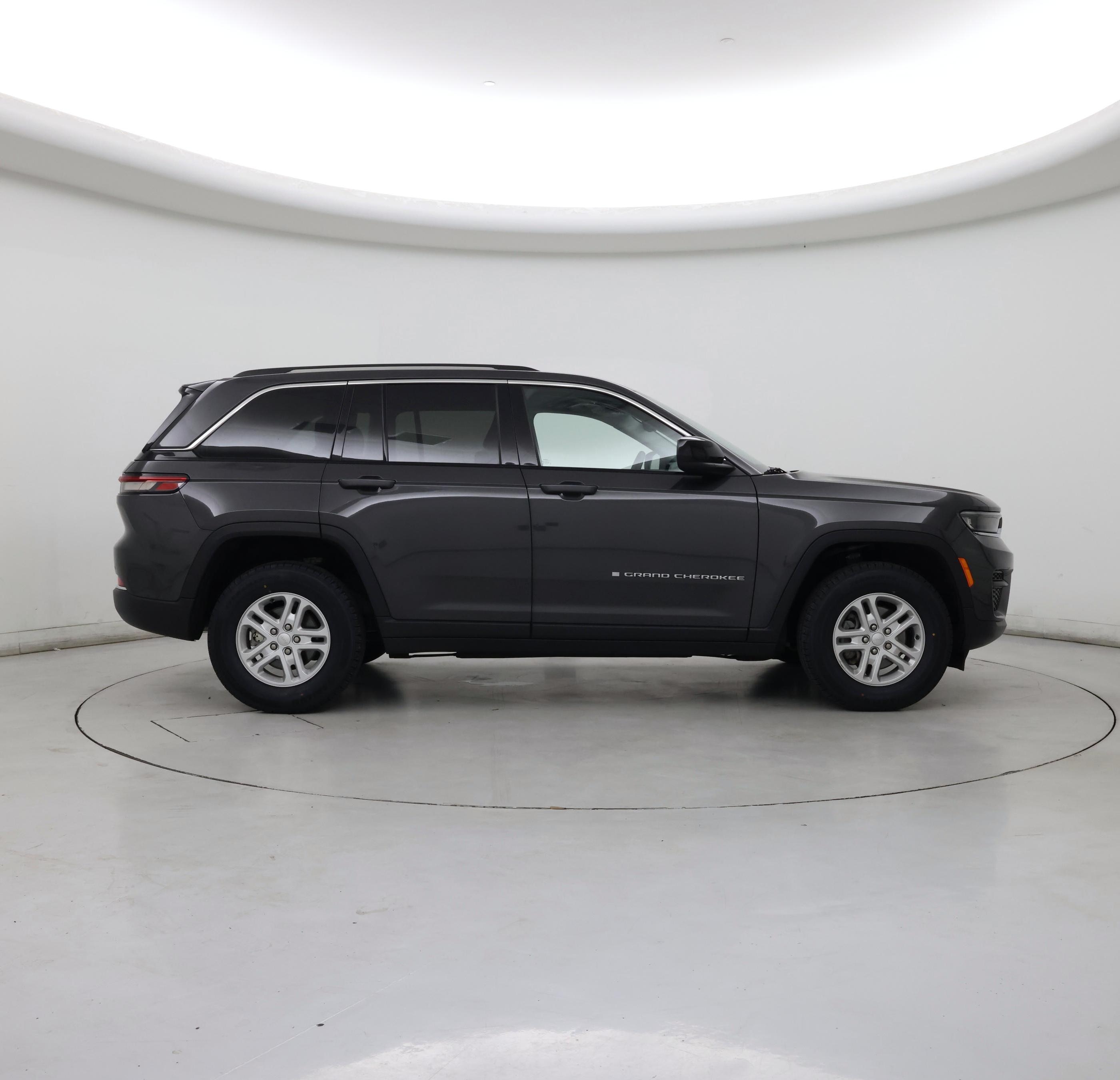 Thumbnail: 2023 Jeep Grand Cherokee - 7