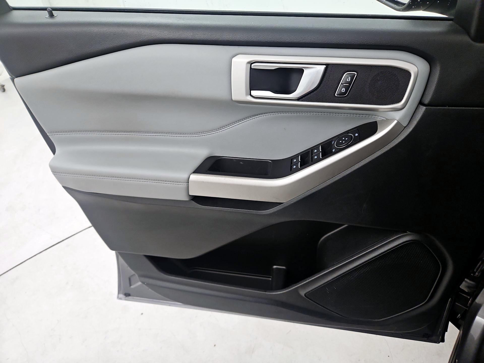 Thumbnail: 2022 Ford Explorer - 12