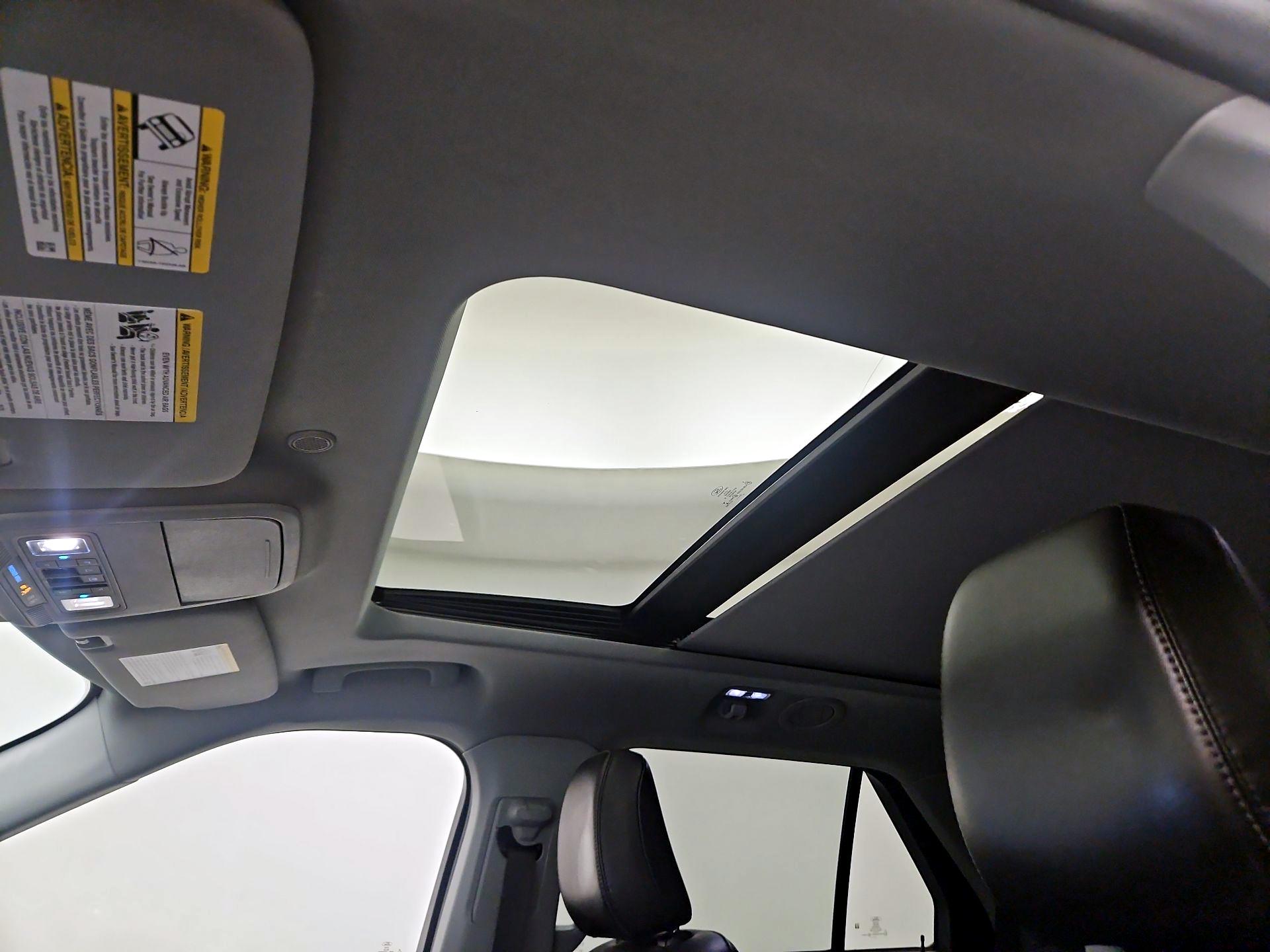 Thumbnail: 2022 Ford Explorer - 20
