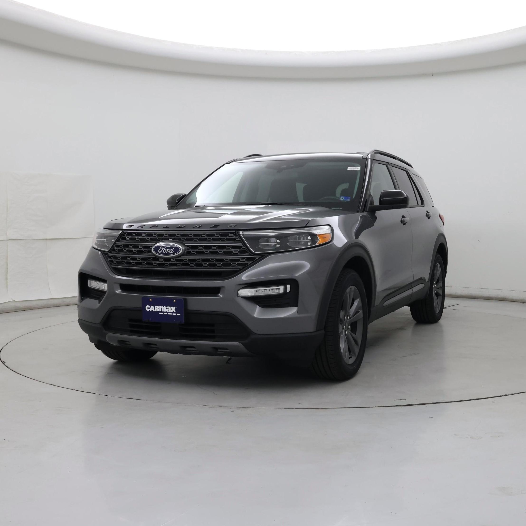 Thumbnail: 2022 Ford Explorer - 4