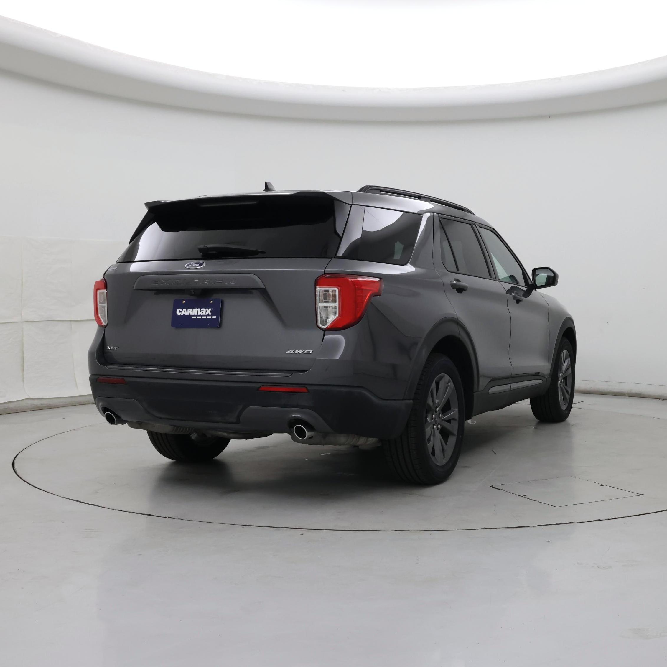 Thumbnail: 2022 Ford Explorer - 8