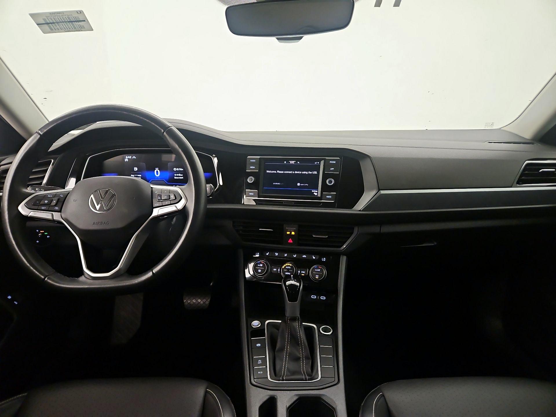 Thumbnail: 2024 Volkswagen Jetta - 9