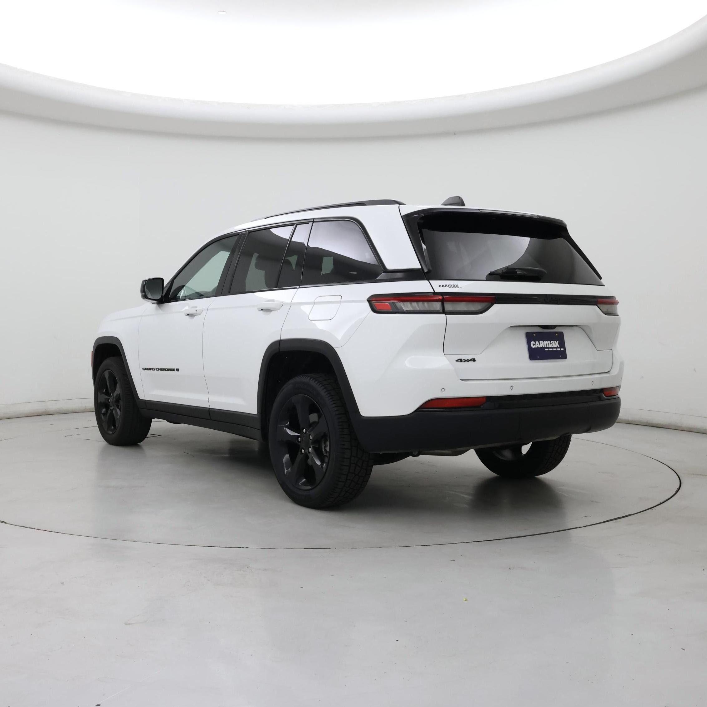 Thumbnail: 2023 Jeep Grand Cherokee - 2