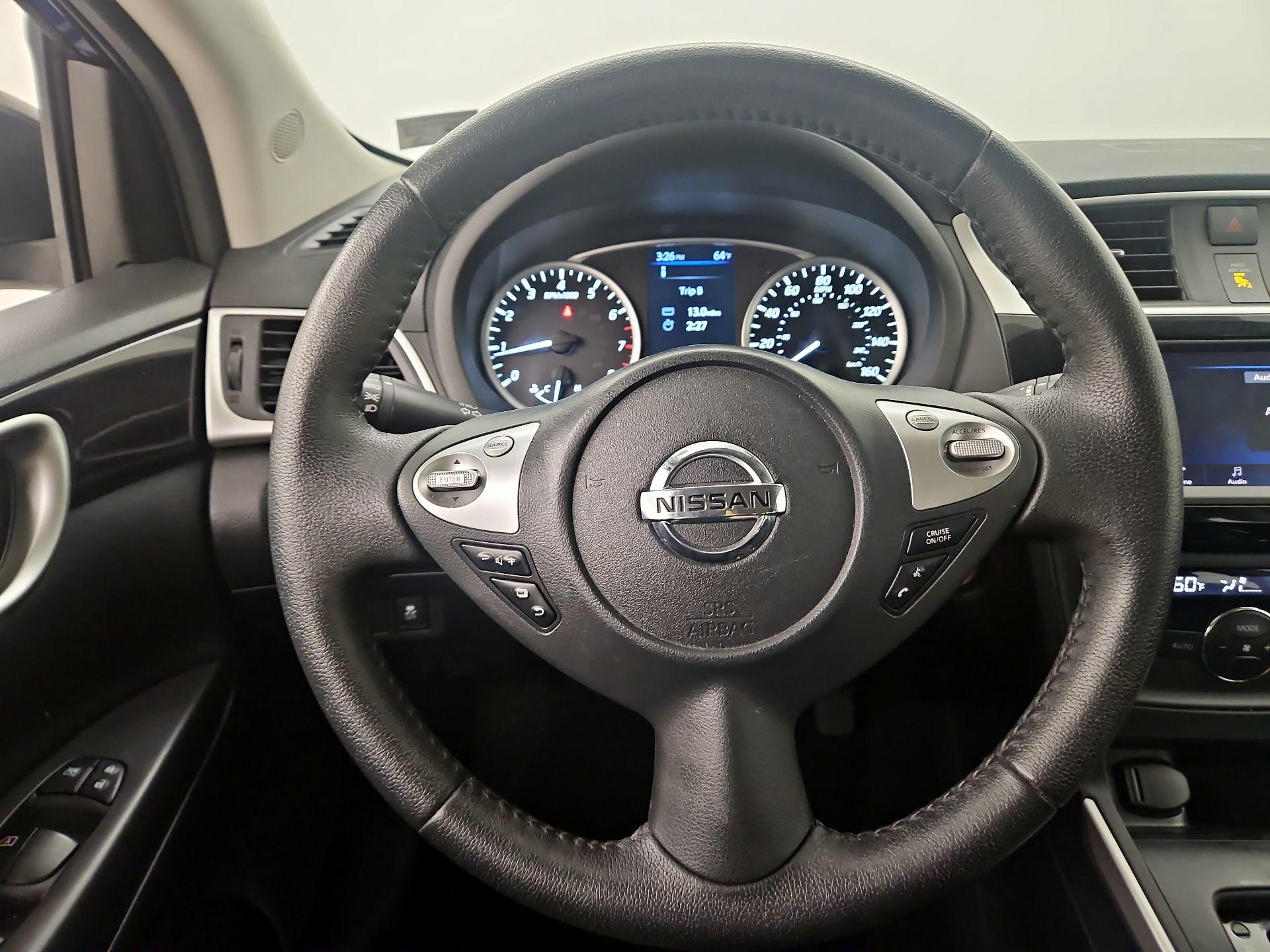 Thumbnail: 2019 Nissan Sentra - 10