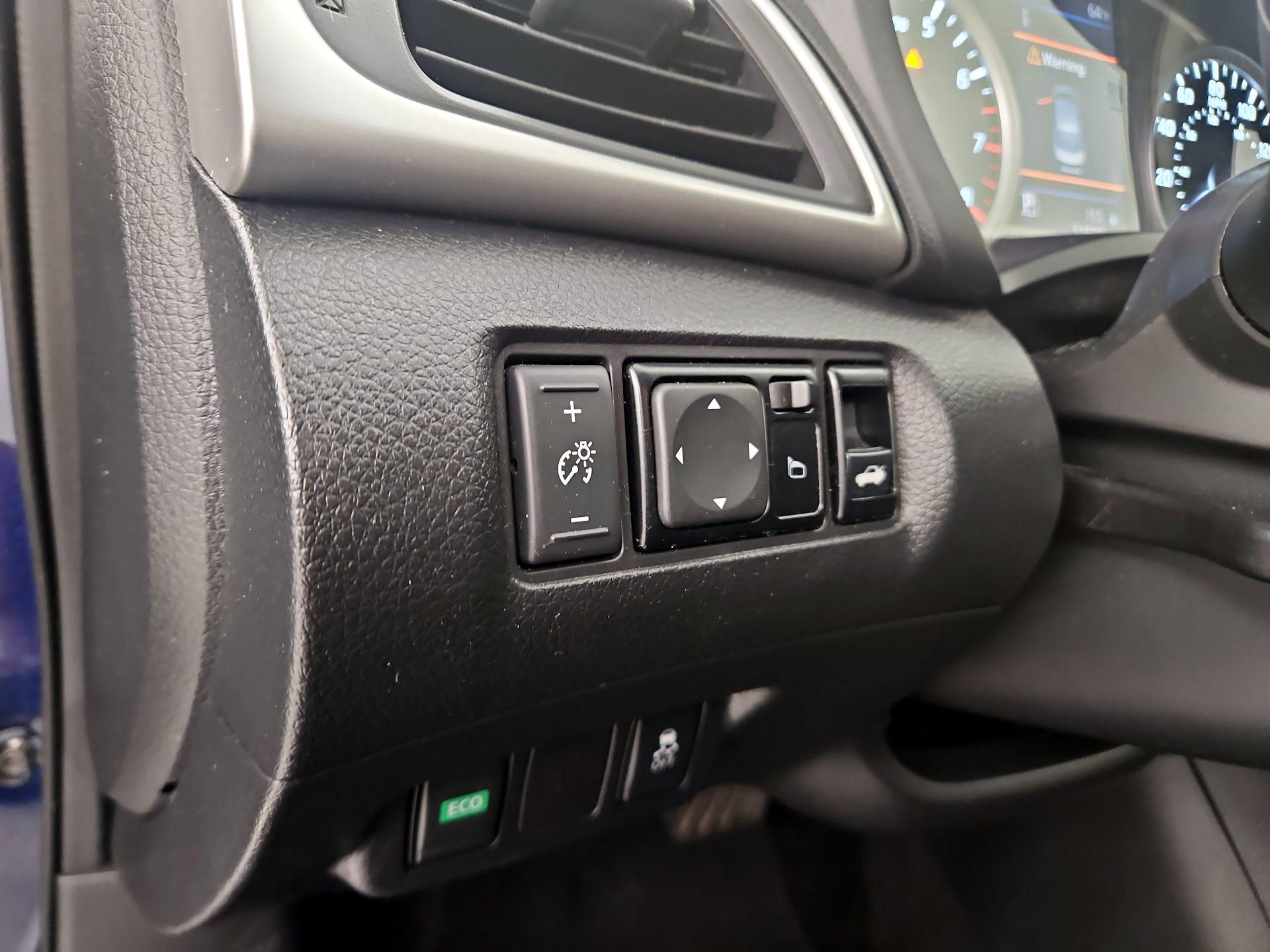 Thumbnail: 2019 Nissan Sentra - 13