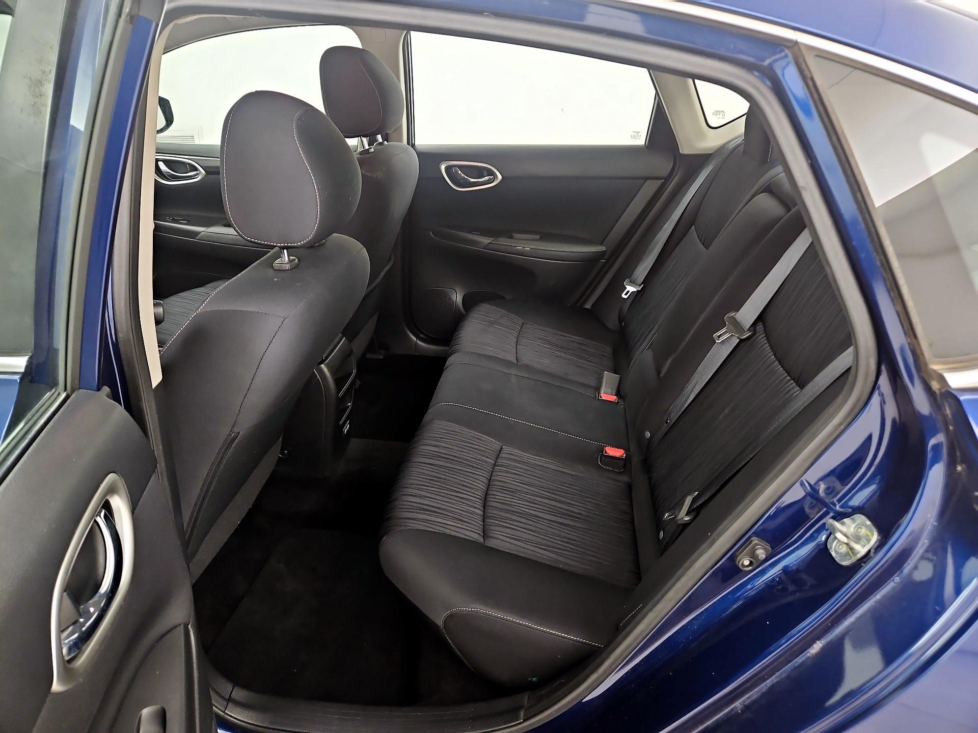 Thumbnail: 2019 Nissan Sentra - 19