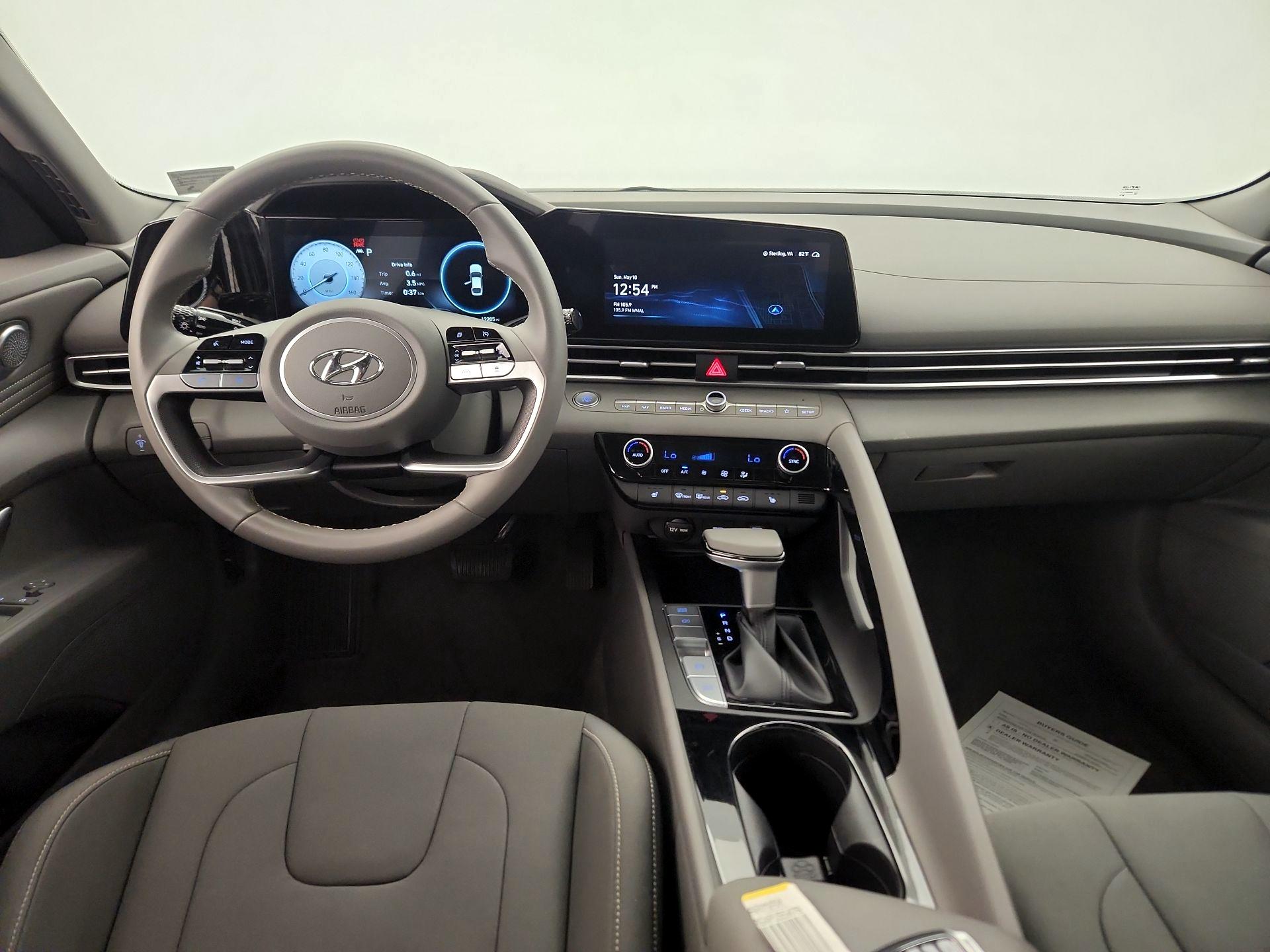 Thumbnail: 2023 Hyundai Elantra - 9