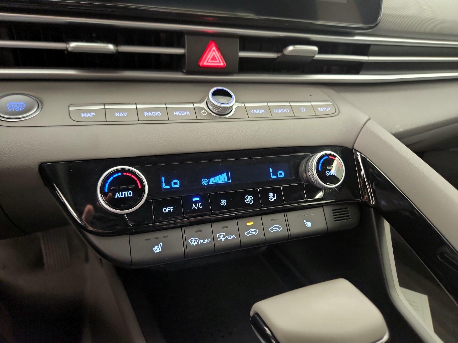 Thumbnail: 2023 Hyundai Elantra - 14
