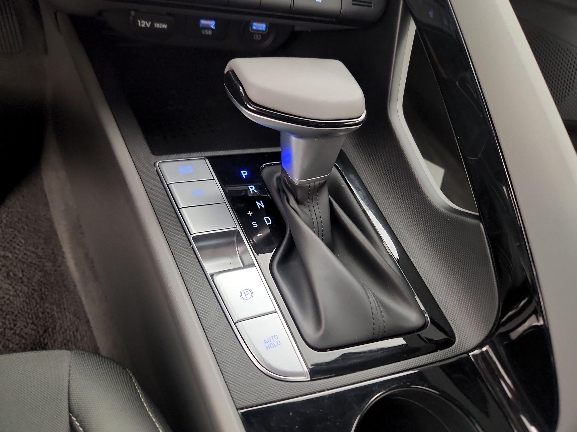 Thumbnail: 2023 Hyundai Elantra - 15