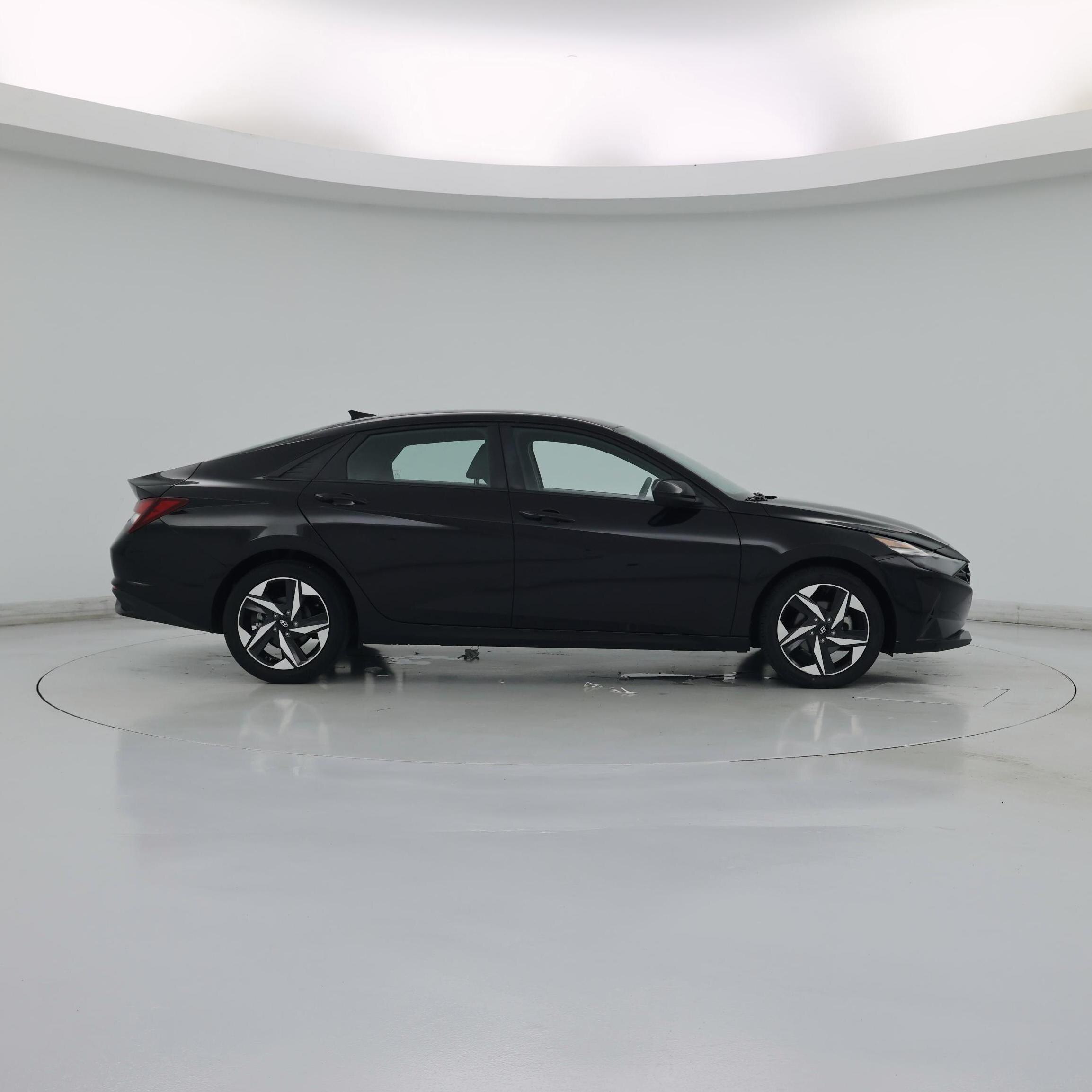 Thumbnail: 2023 Hyundai Elantra - 7