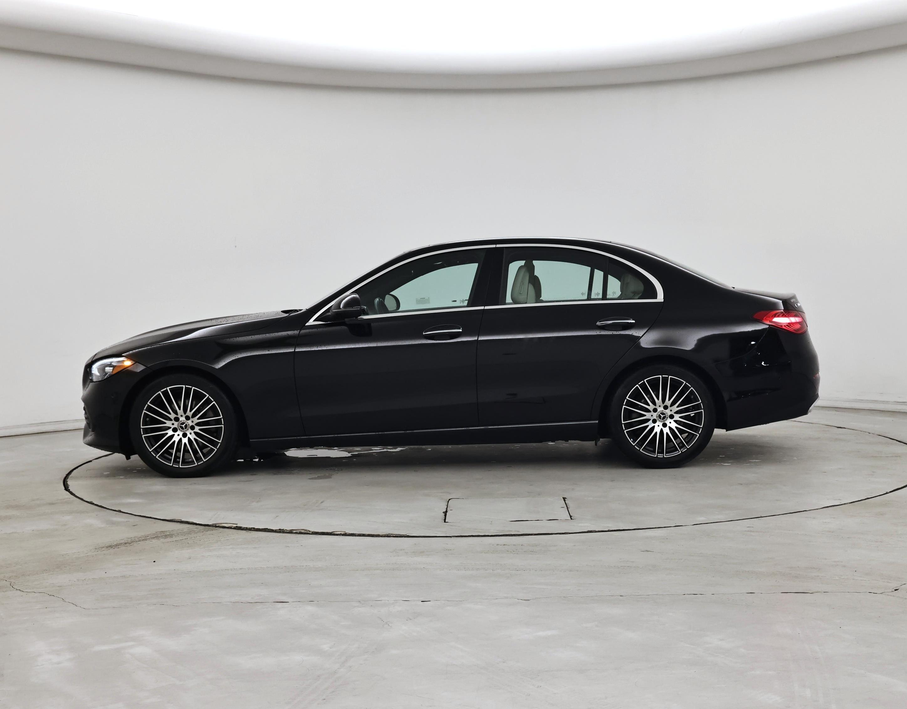 Thumbnail: 2023 Mercedes-Benz C-Class - 3