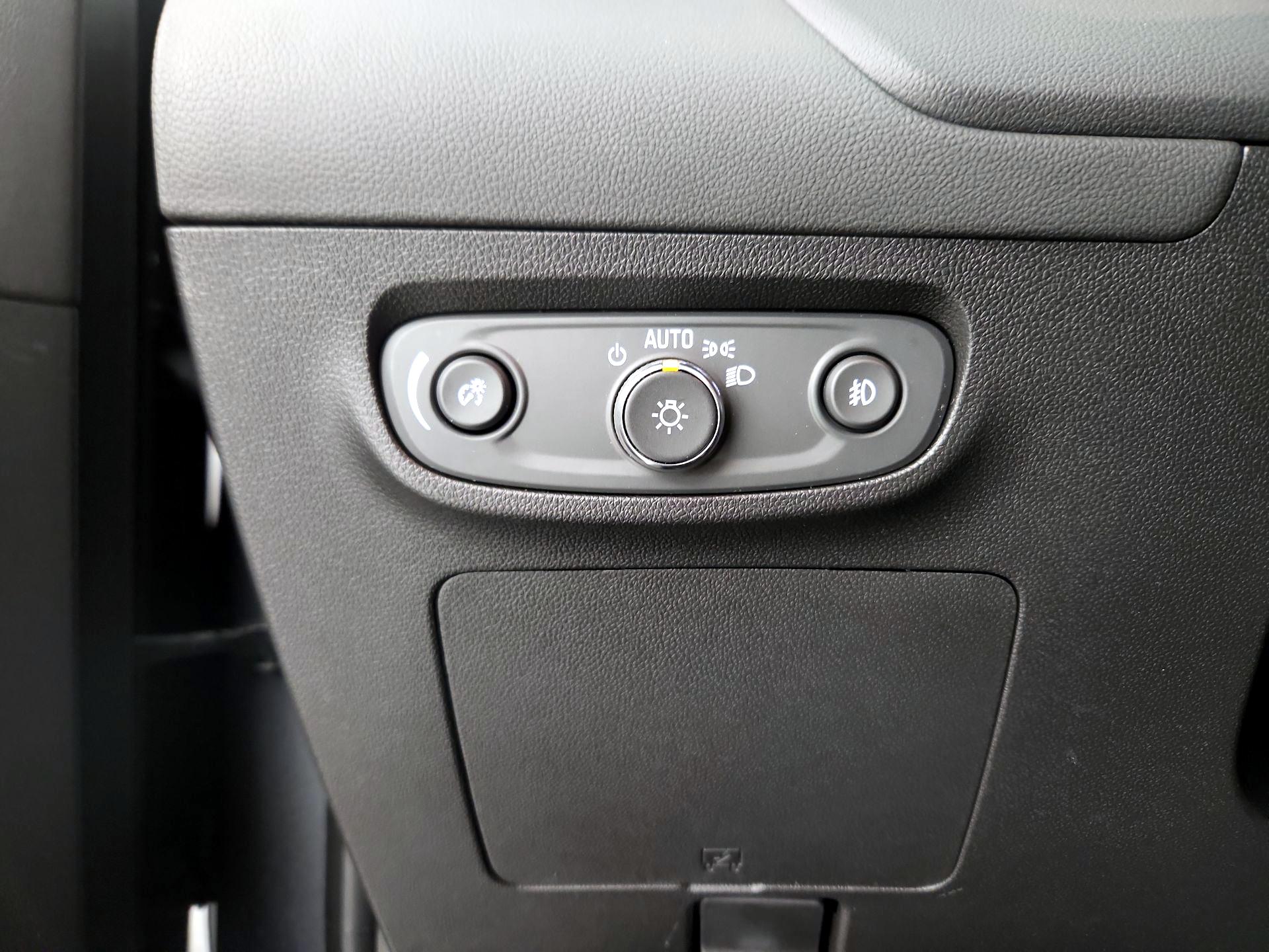 Thumbnail: 2022 Buick Encore GX - 13
