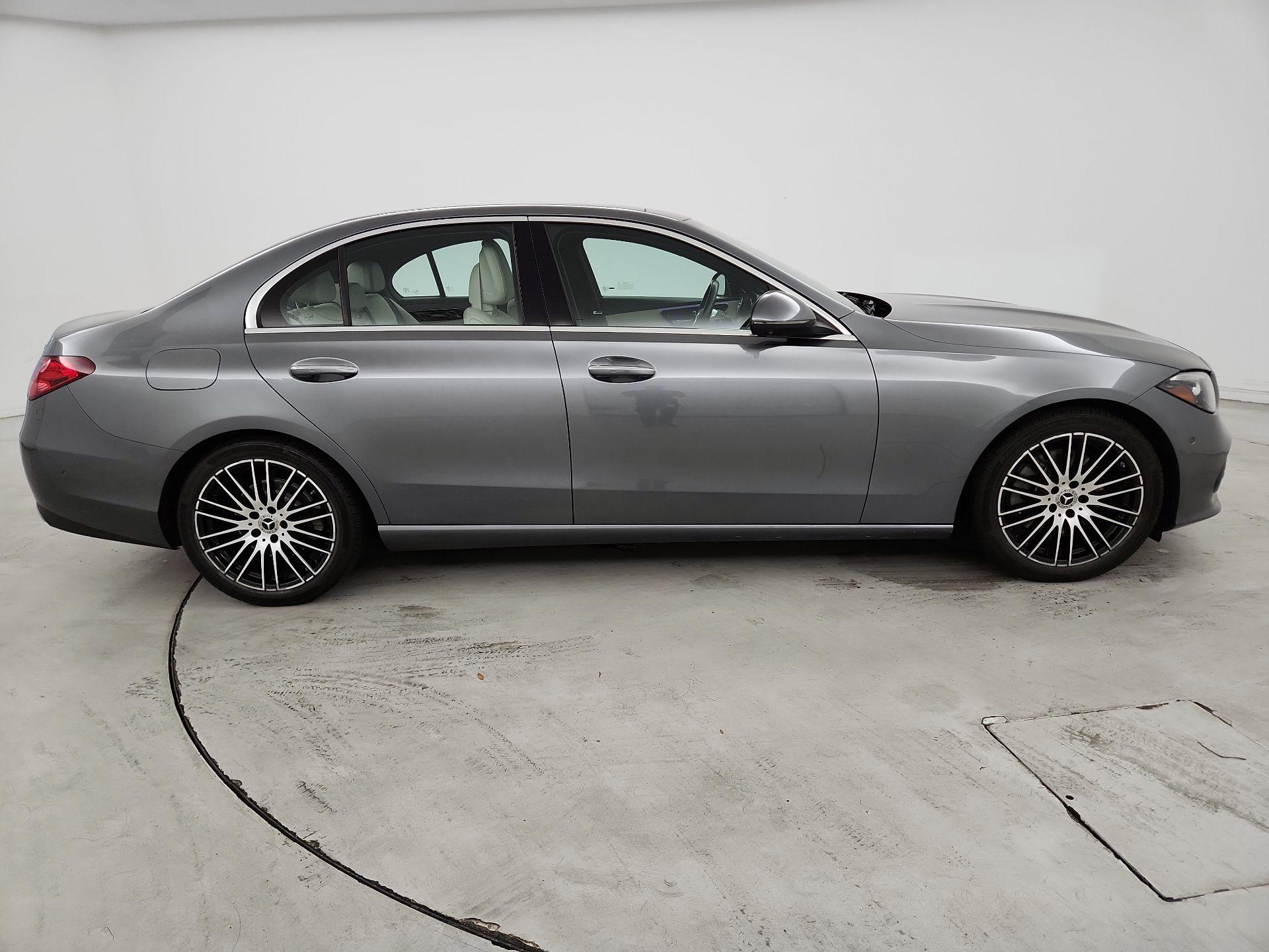 Thumbnail: 2022 Mercedes-Benz C-Class - 4
