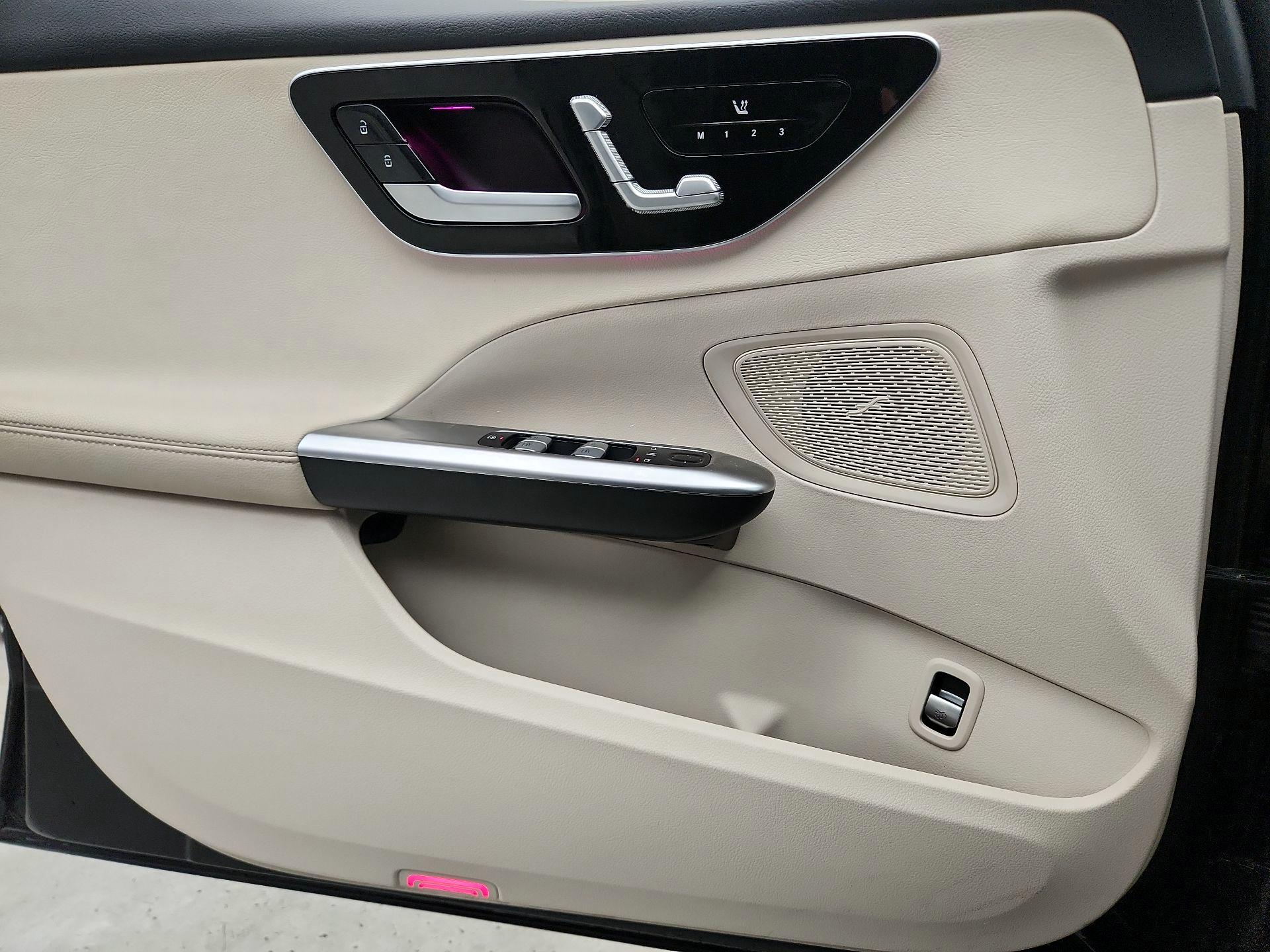 Thumbnail: 2024 Mercedes-Benz C-Class - 12