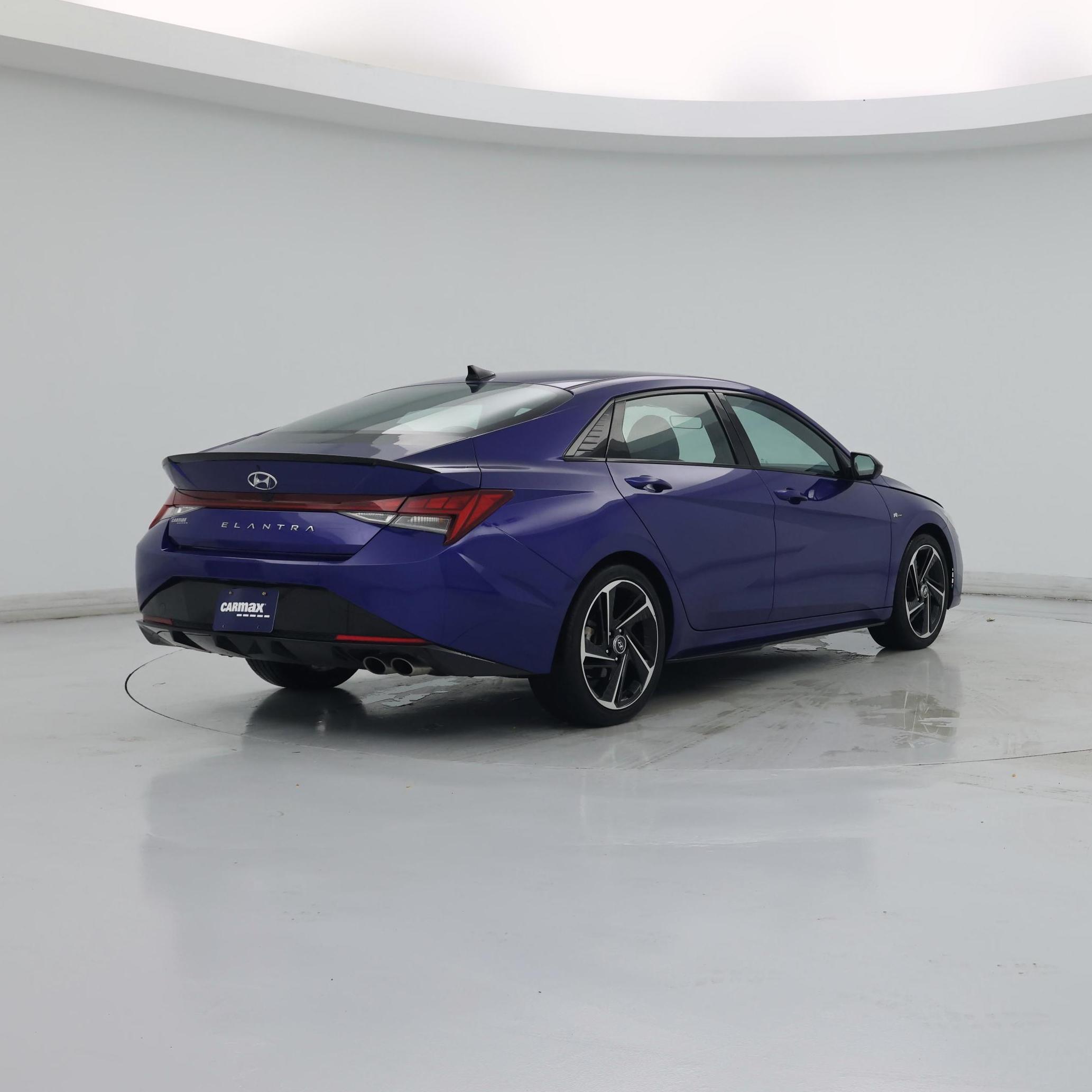 Thumbnail: 2023 Hyundai Elantra - 8
