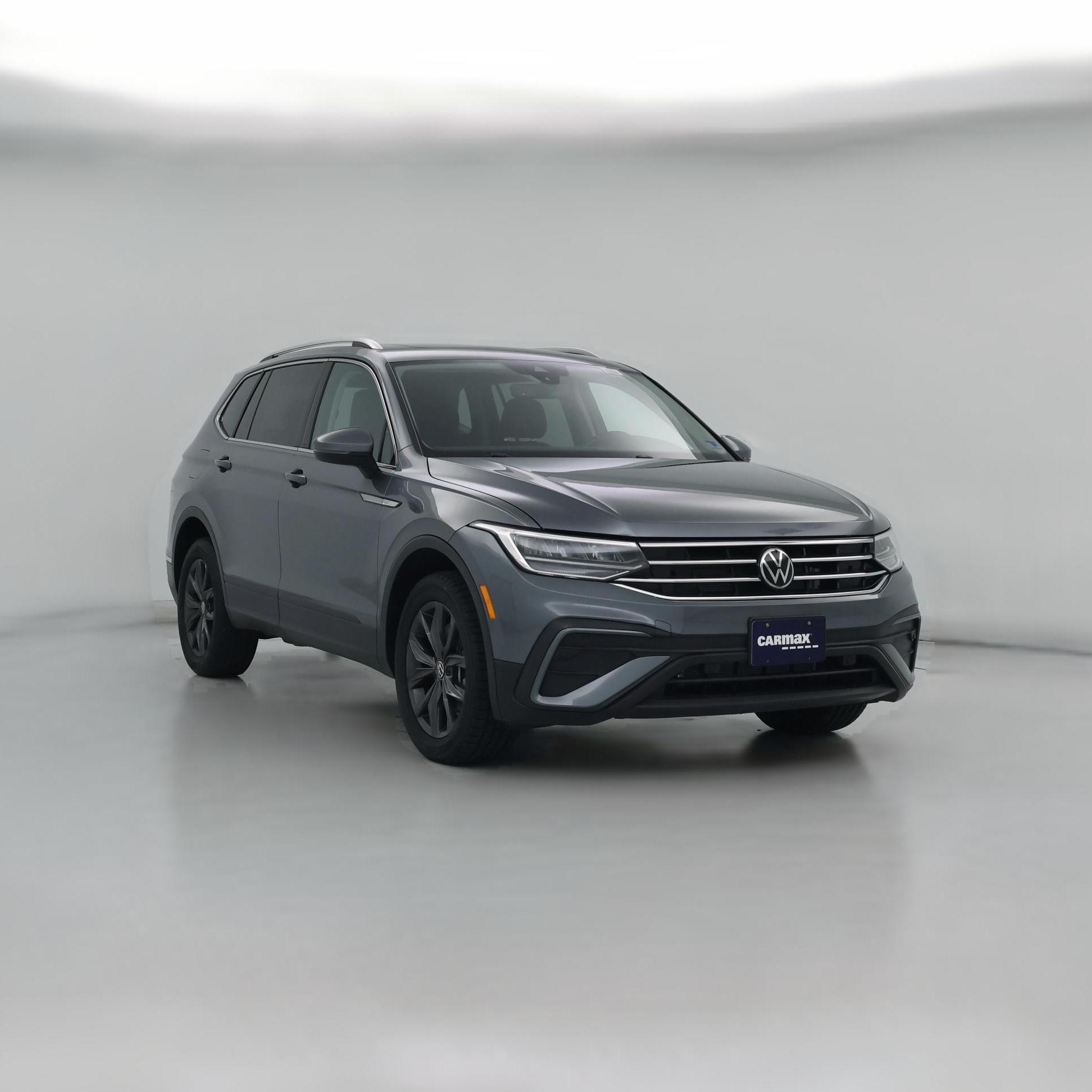 Thumbnail: 2022 Volkswagen Tiguan - 1