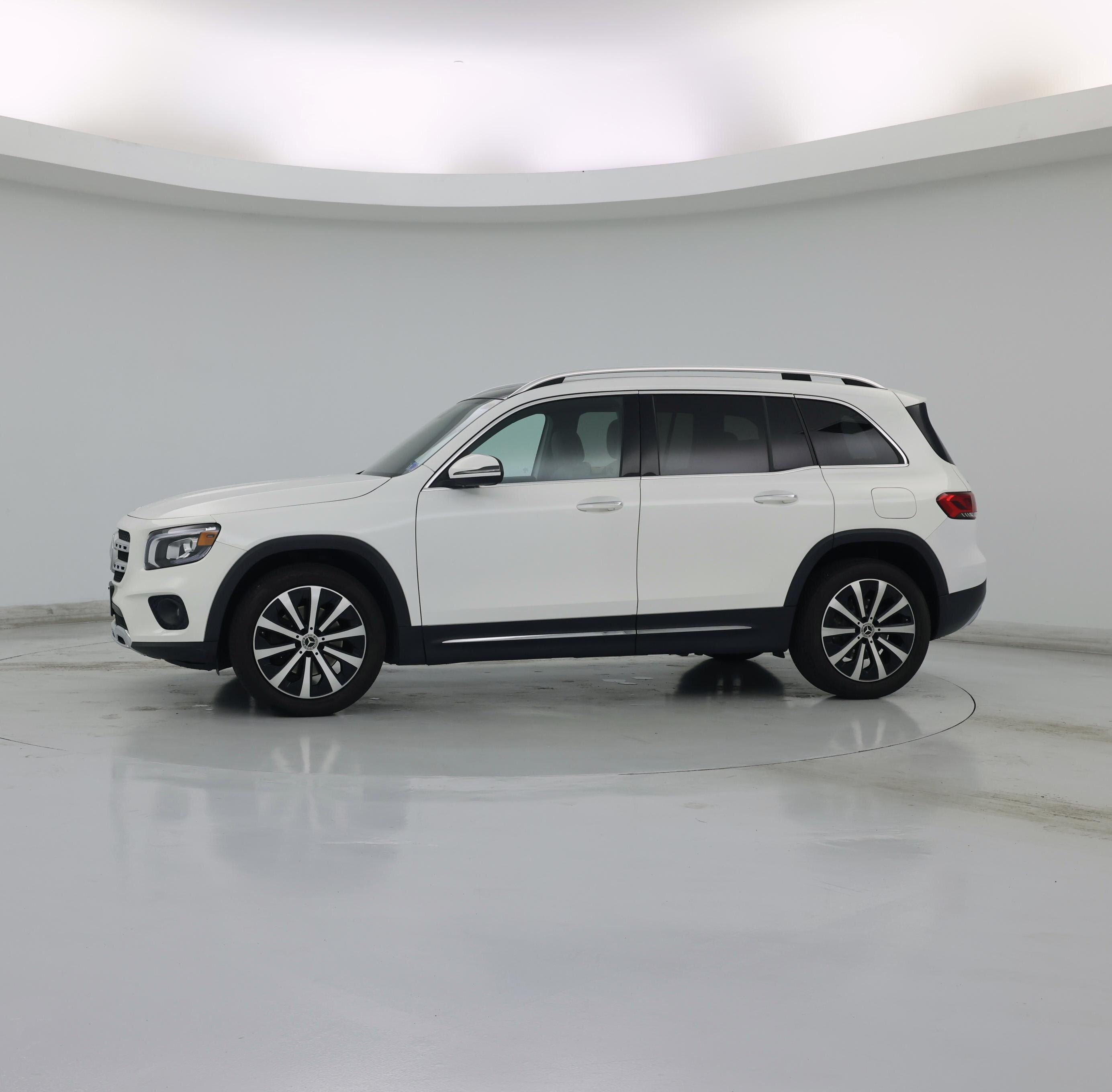Thumbnail: 2022 Mercedes-Benz GLB - 3