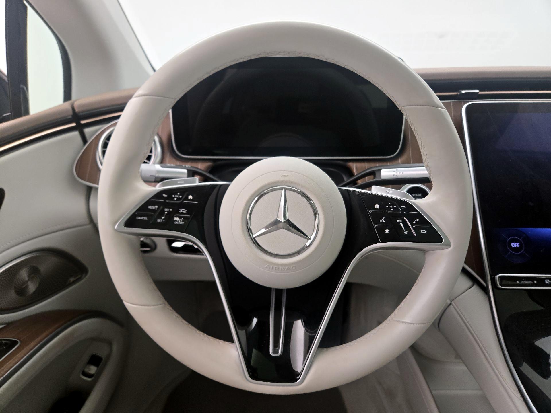 Thumbnail: 2022 Mercedes-Benz EQS - 10