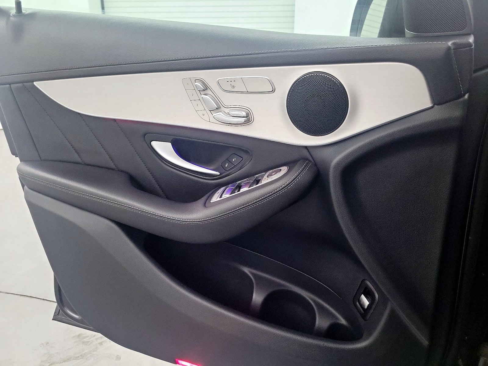 2022 Mercedes-Benz GLC Coupe GLC300 - Photo 11