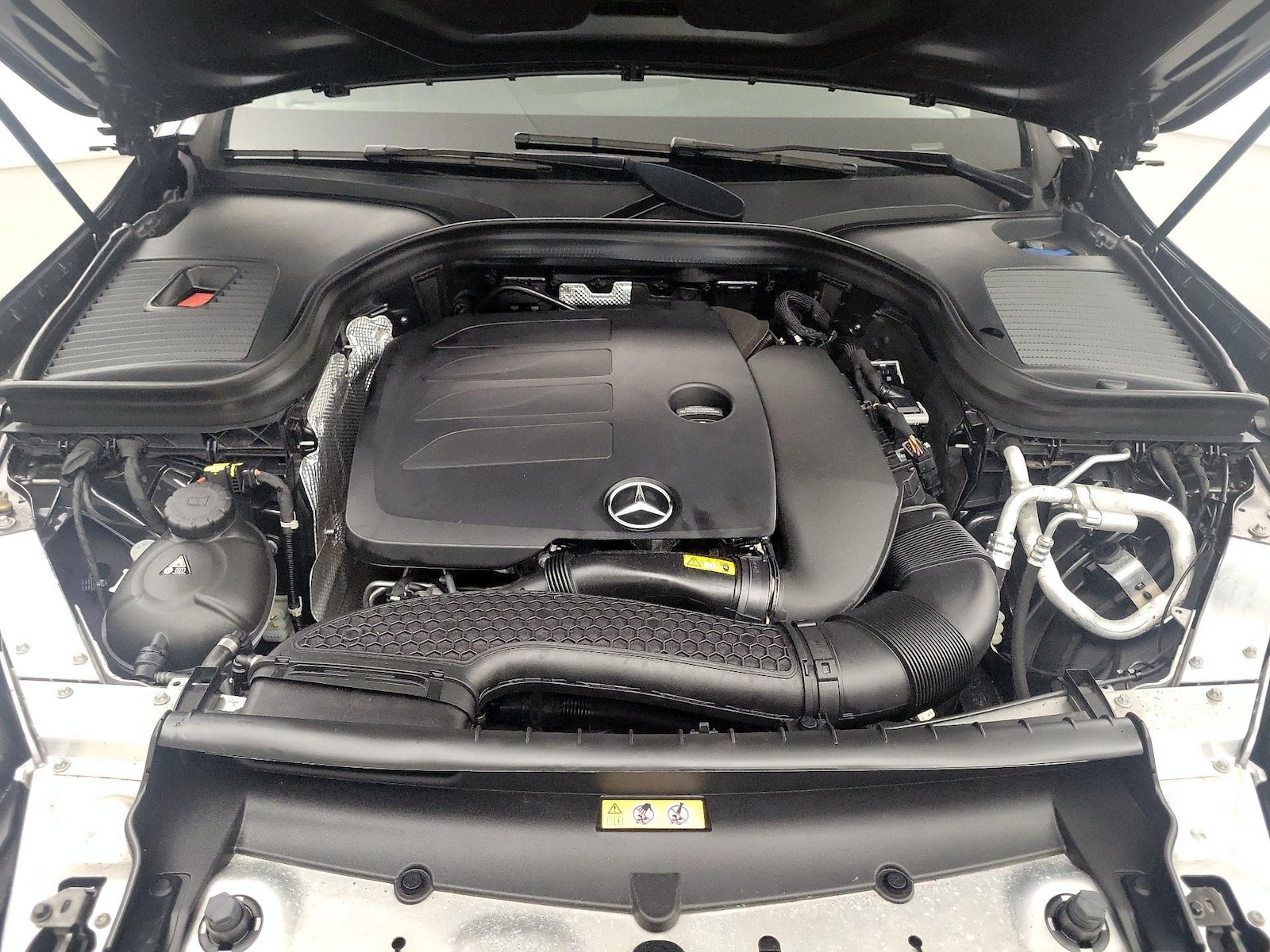 2022 Mercedes-Benz GLC Coupe GLC300 - Photo 21