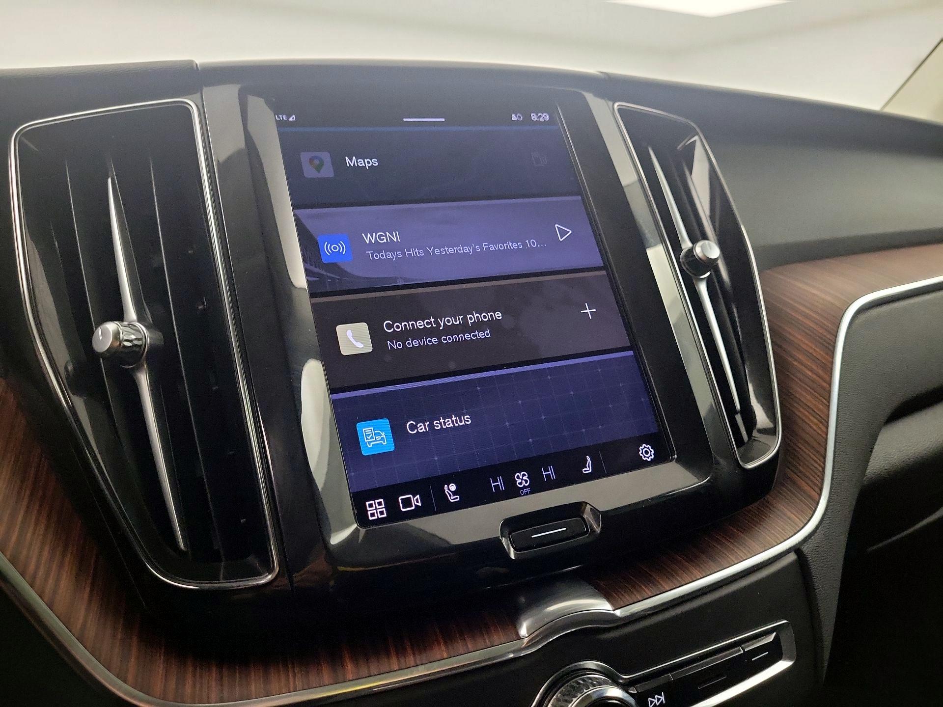Thumbnail: 2023 Volvo XC60 - 13