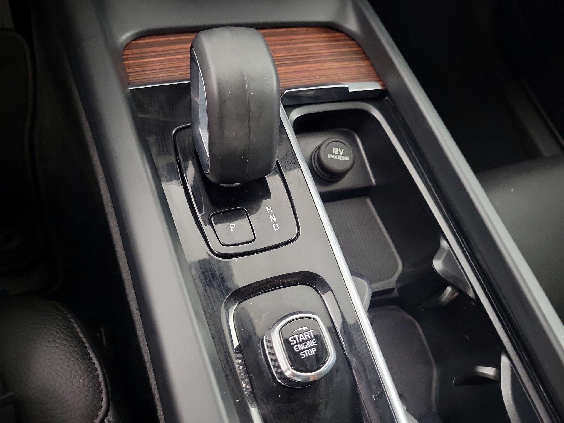Thumbnail: 2023 Volvo XC60 - 15