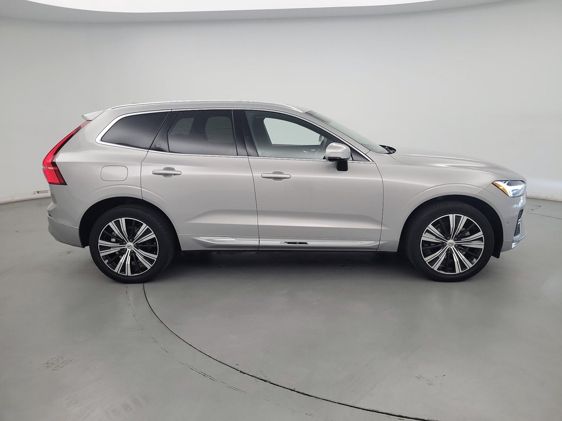 Thumbnail: 2023 Volvo XC60 - 4