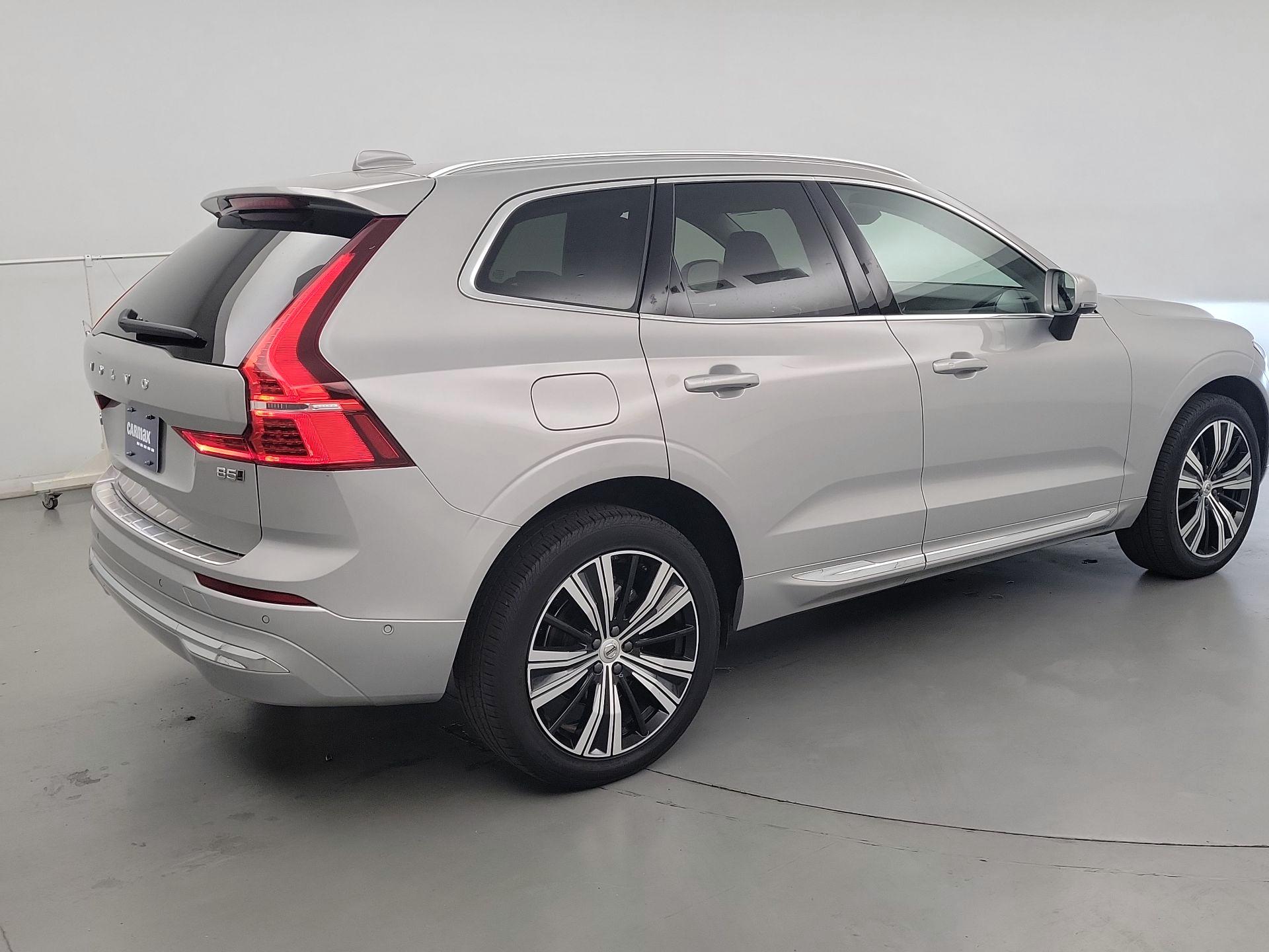 Thumbnail: 2023 Volvo XC60 - 5