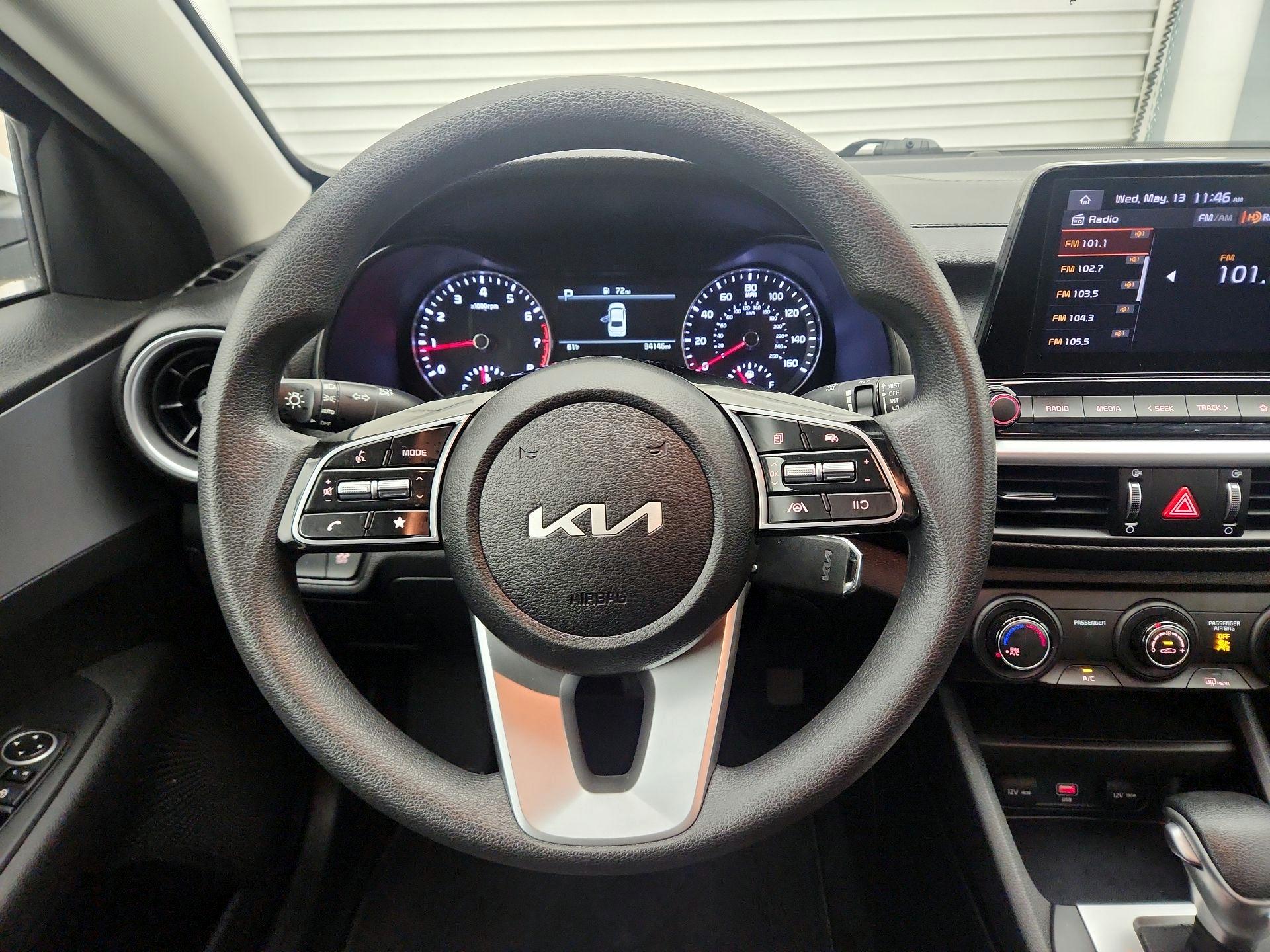 Thumbnail: 2023 Kia Forte - 10