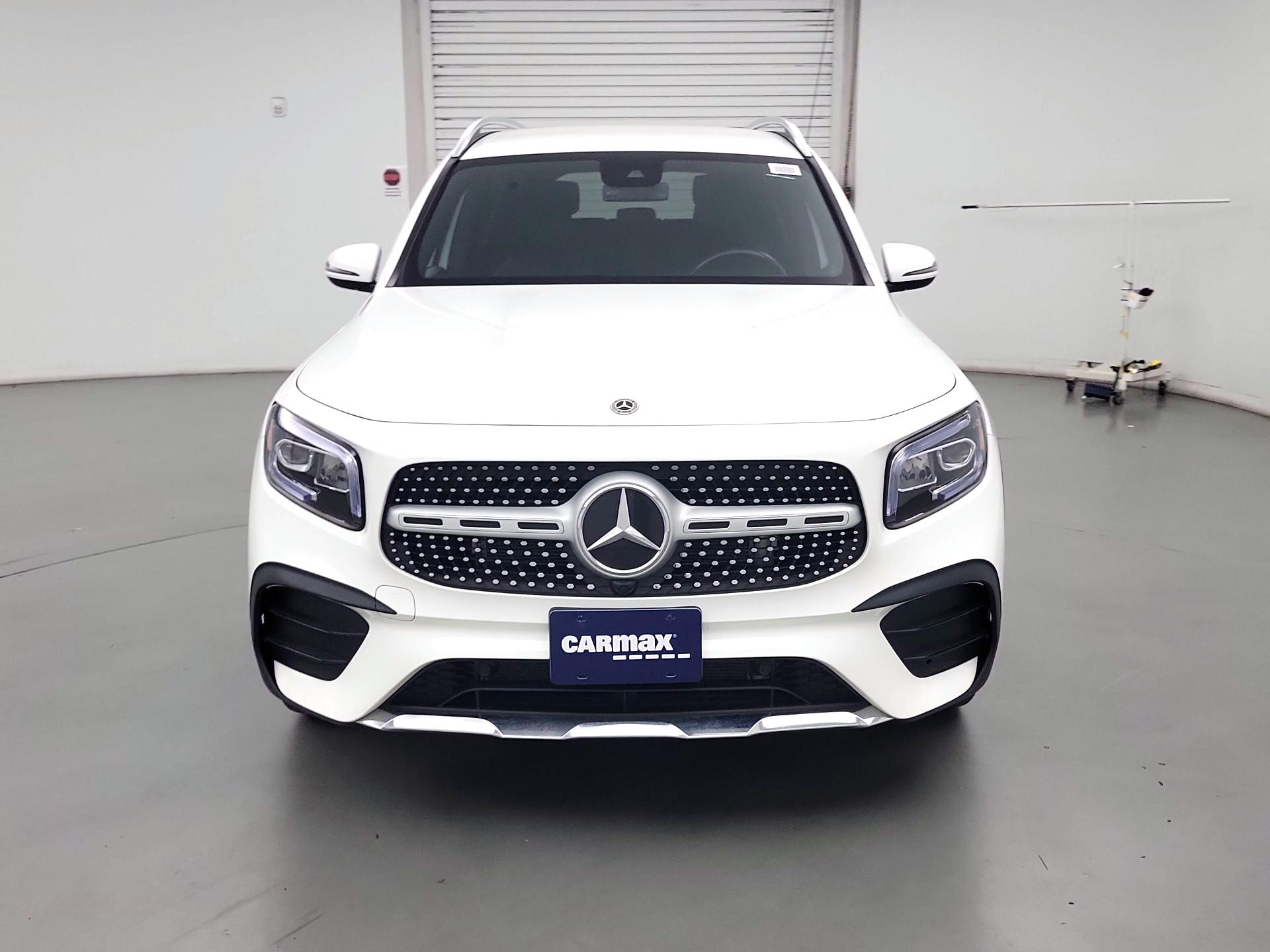 Thumbnail: 2022 Mercedes-Benz GLB - 2