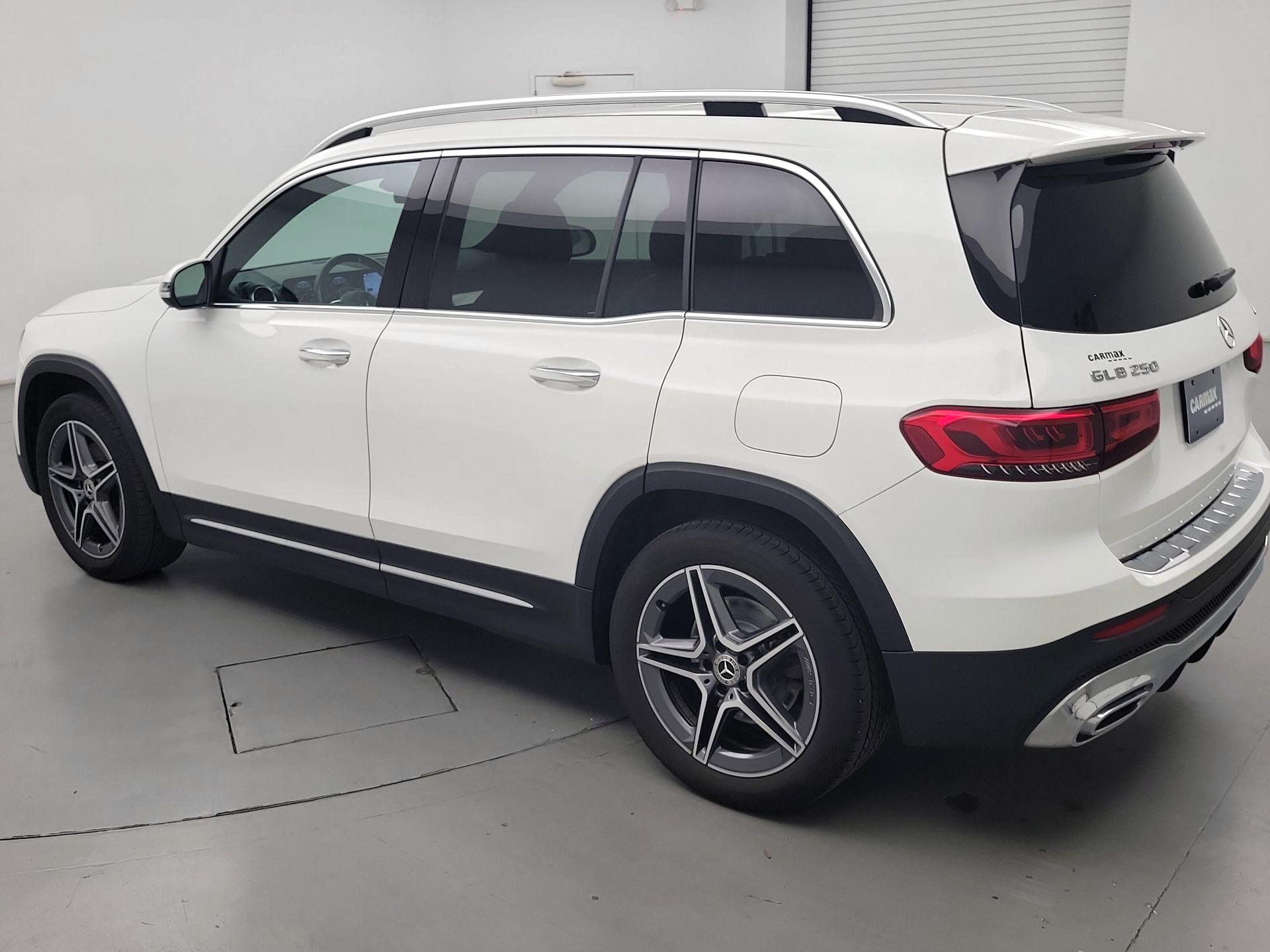 Thumbnail: 2022 Mercedes-Benz GLB - 7
