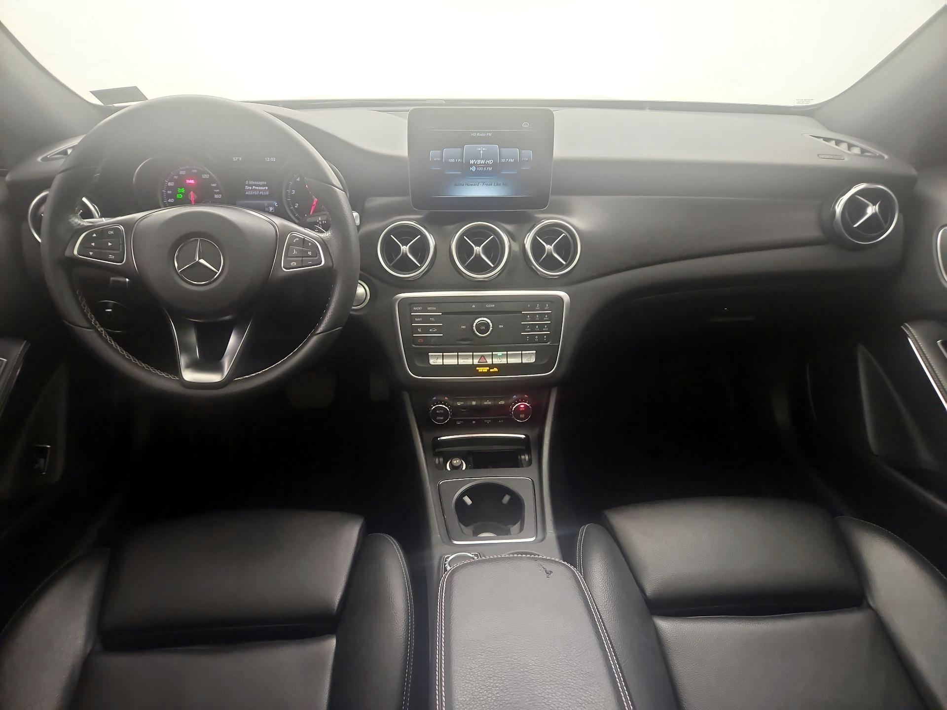 Thumbnail: 2018 Mercedes-Benz GLA - 9