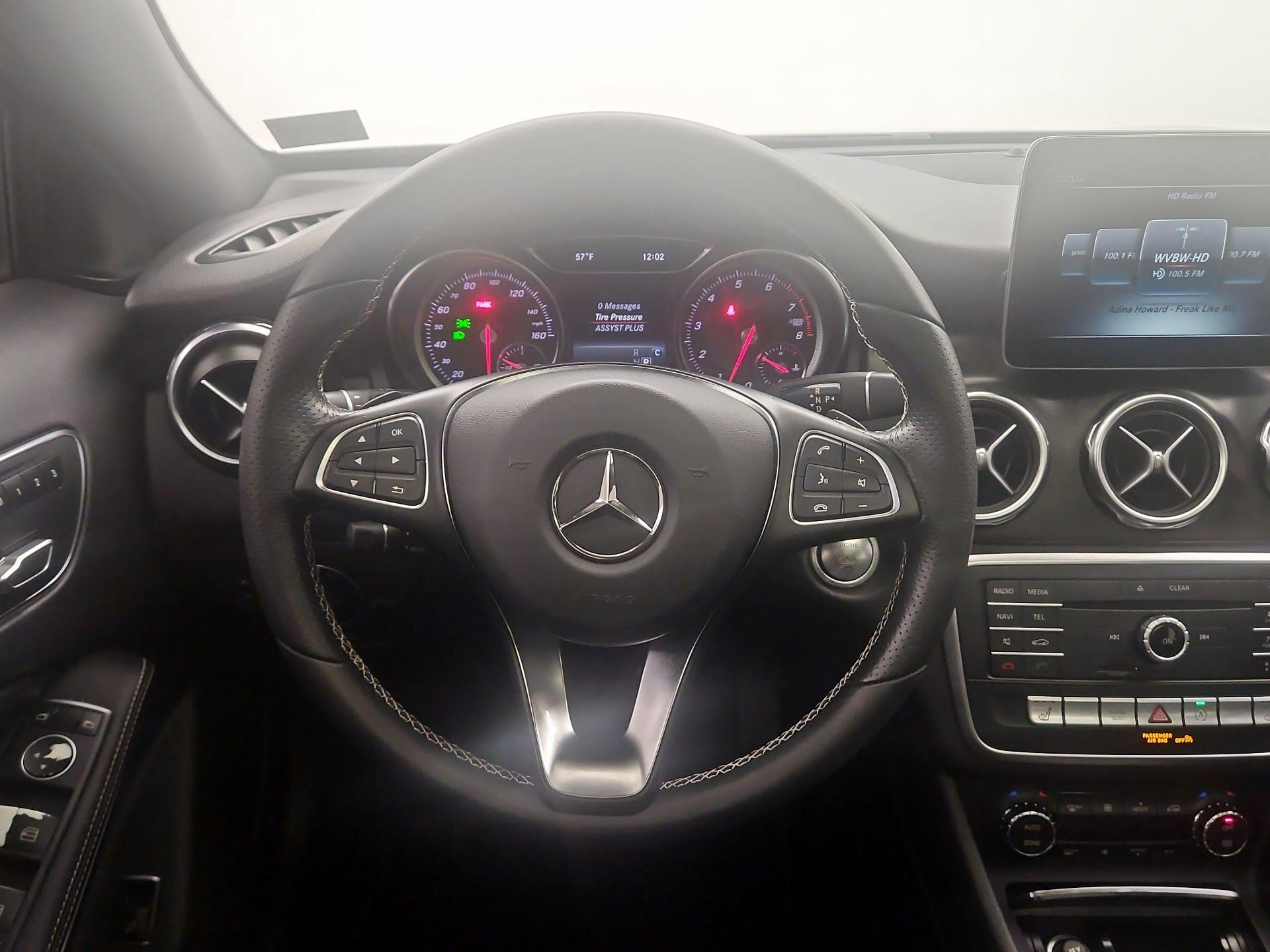 Thumbnail: 2018 Mercedes-Benz GLA - 10